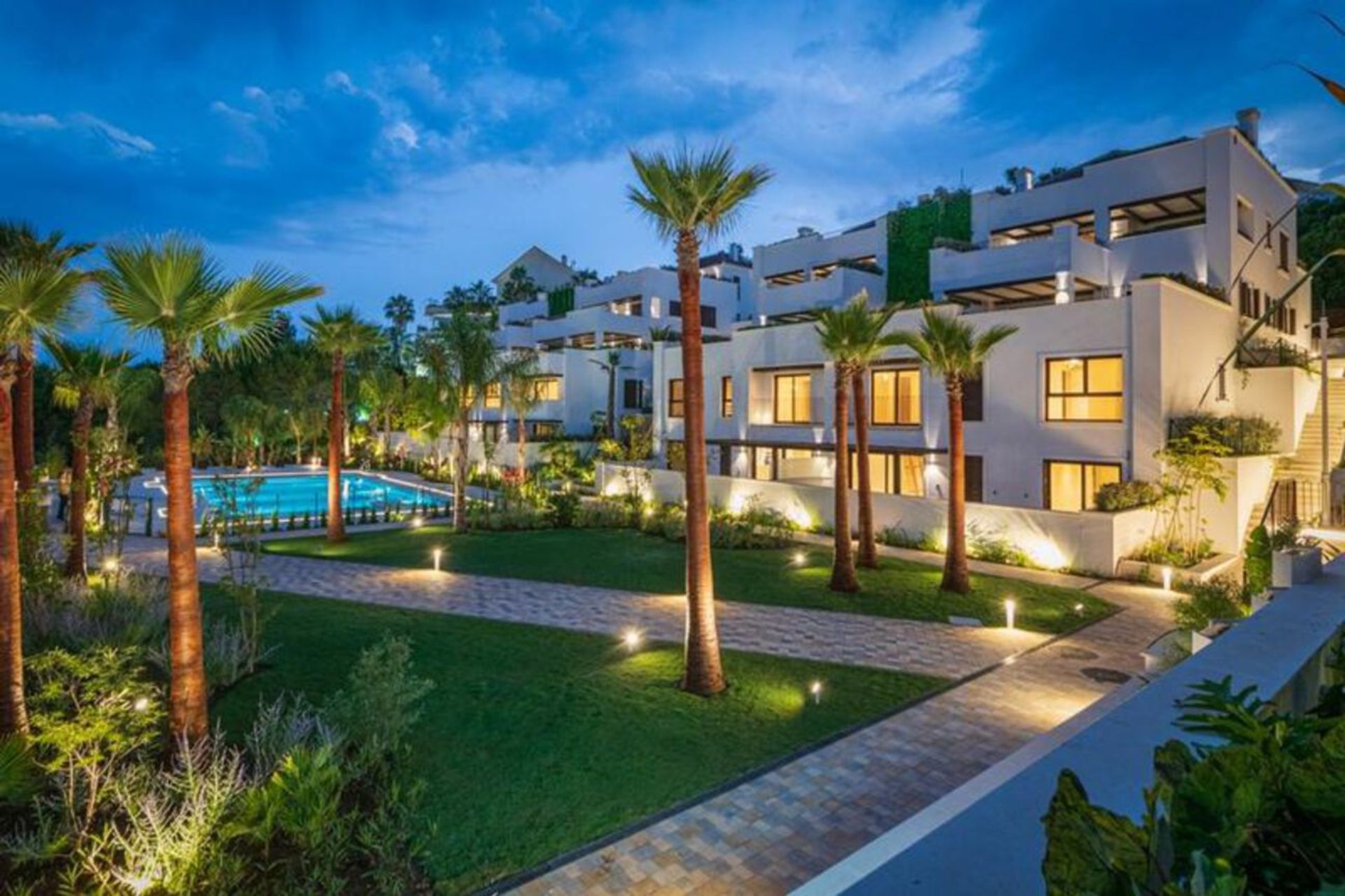 Квартира в Marbella, Andalucía 10892047