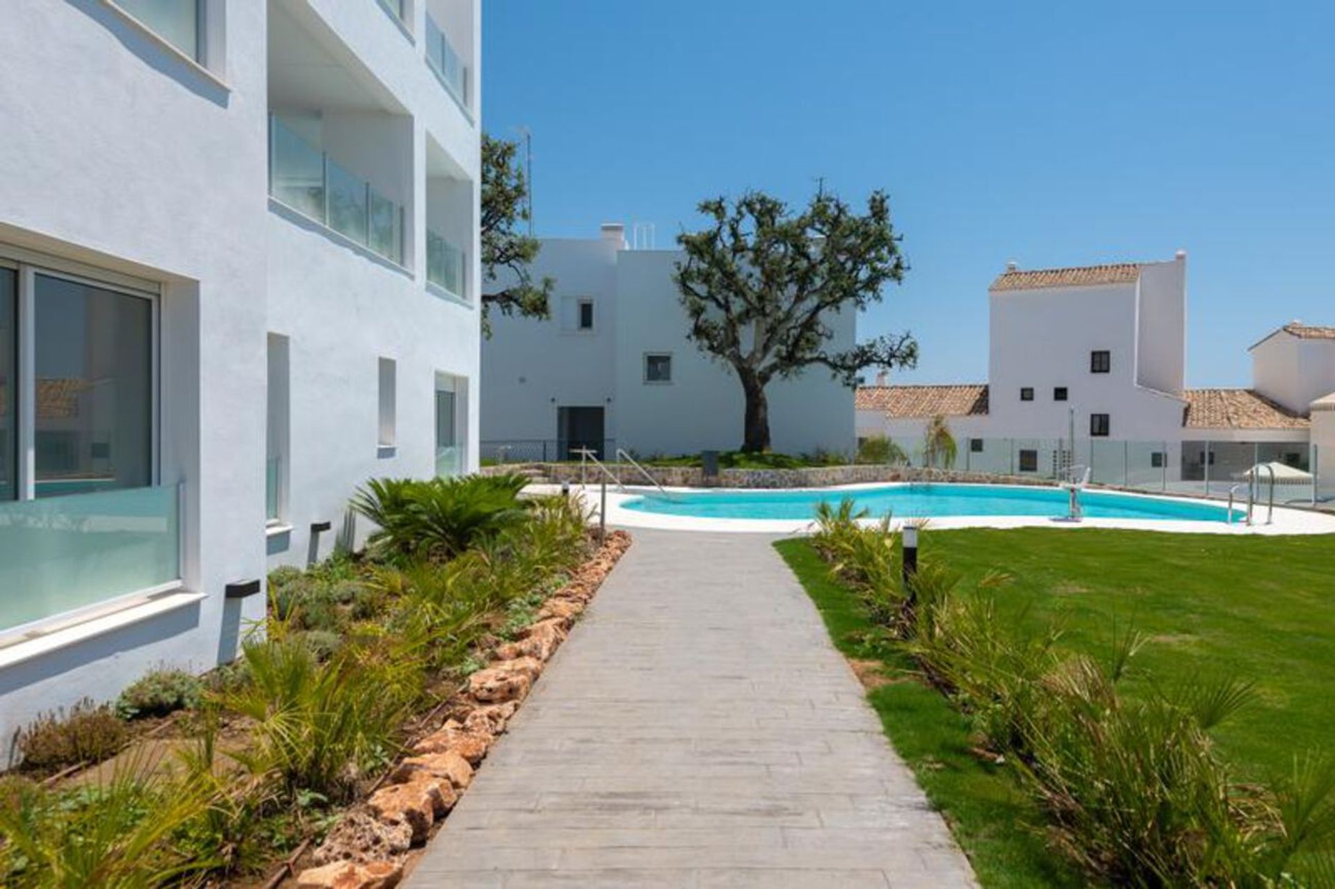 Condominium in Marbella, Andalucía 10892177