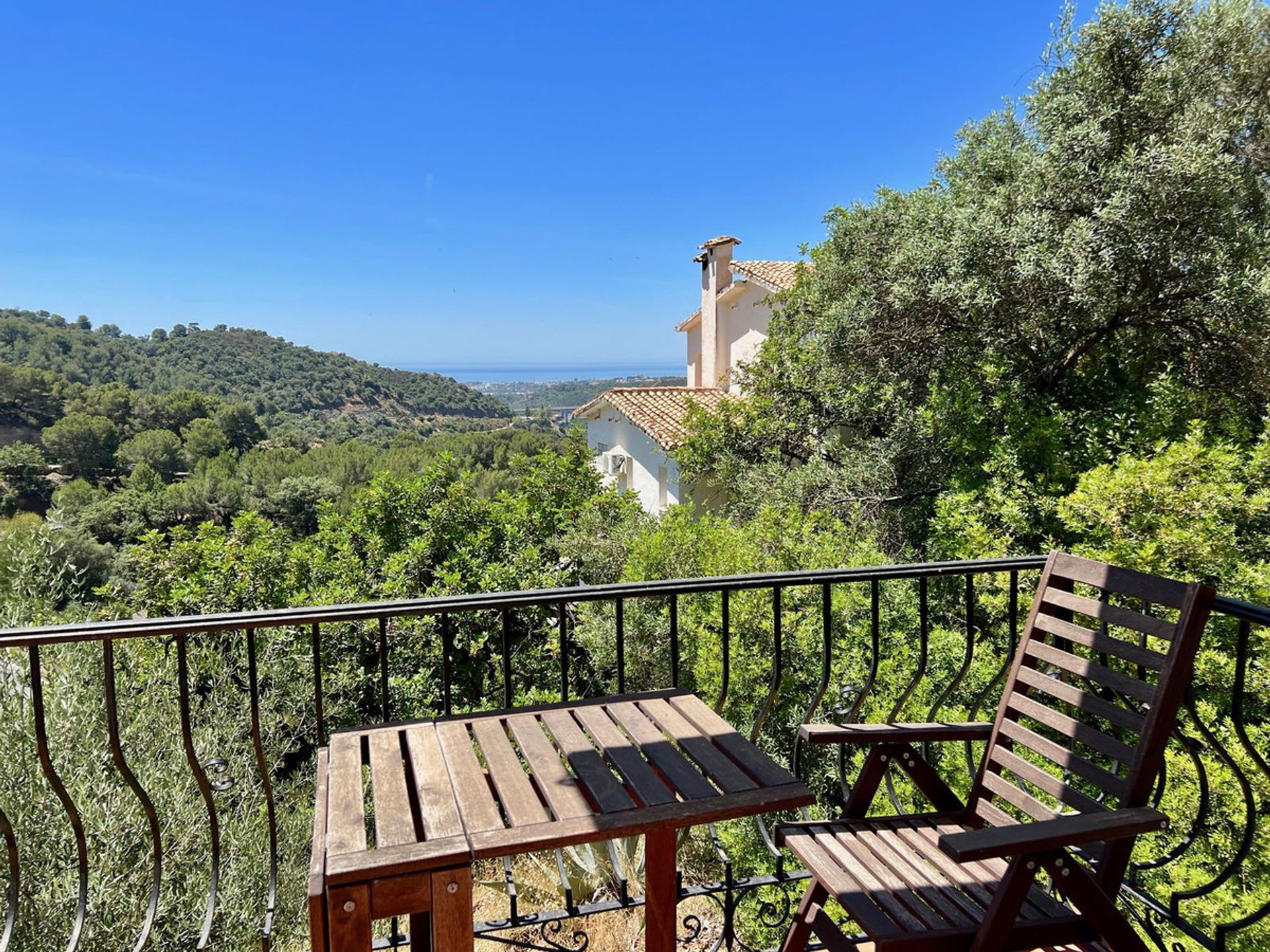 Condominium in Istán, Andalucía 10892623