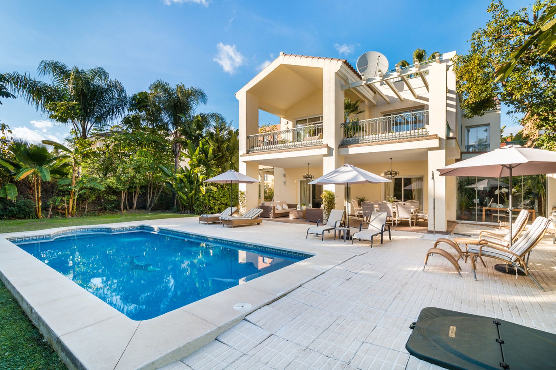 House in Marbella, Andalucía 10892964