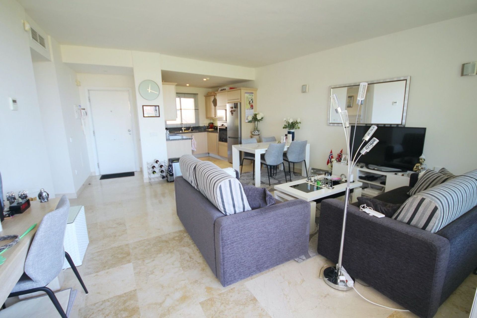 Condominio en Urbanización Riviera Sol, Andalucía 10893195