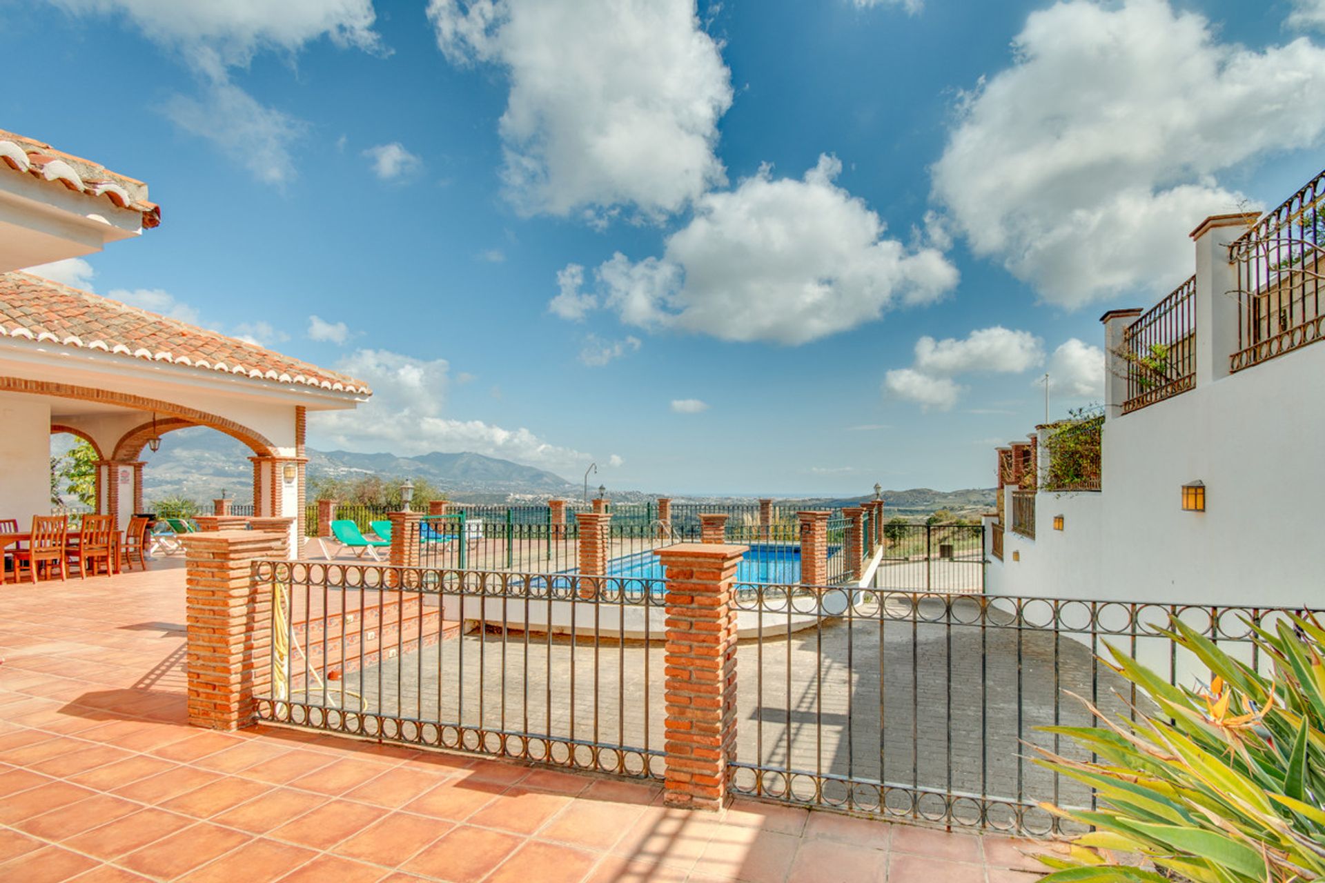 Будинок в La Cala de Mijas, Andalucía 10894048