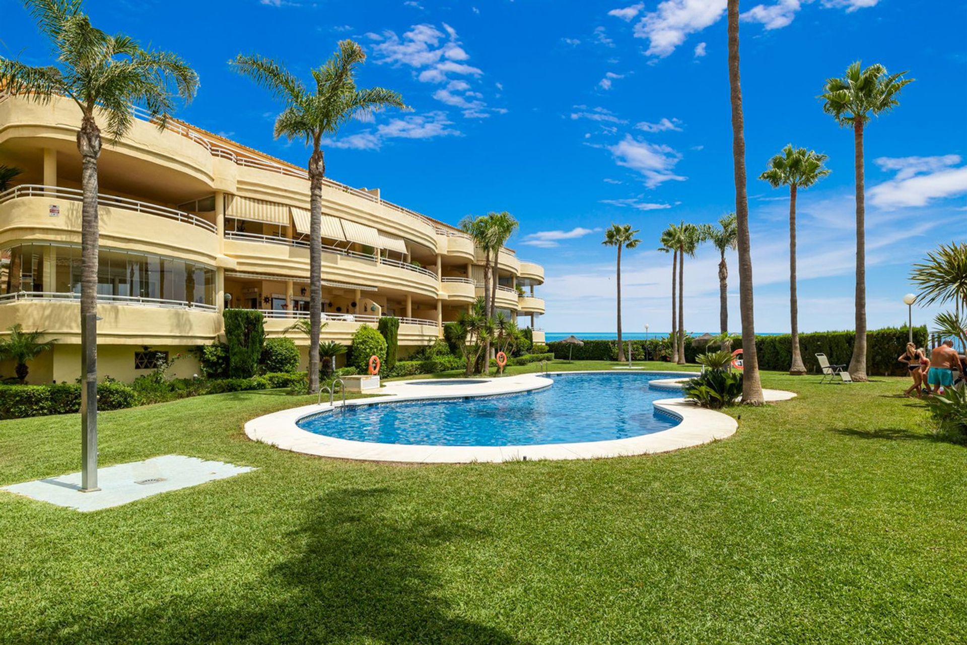 Condominio en Benalmádena, Andalucía 10894089