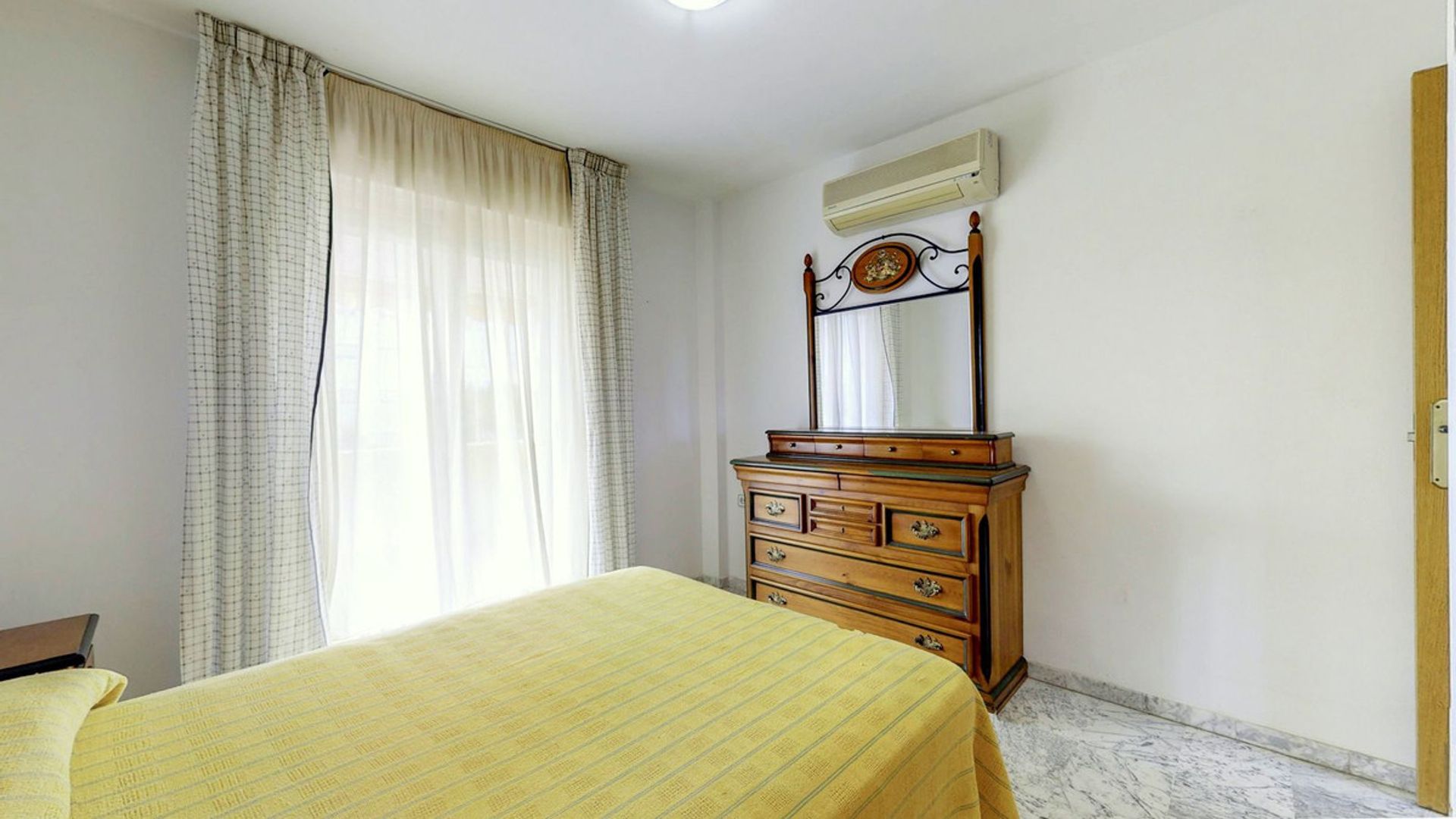 Osakehuoneisto sisään Fuengirola, Andalucía 10894184