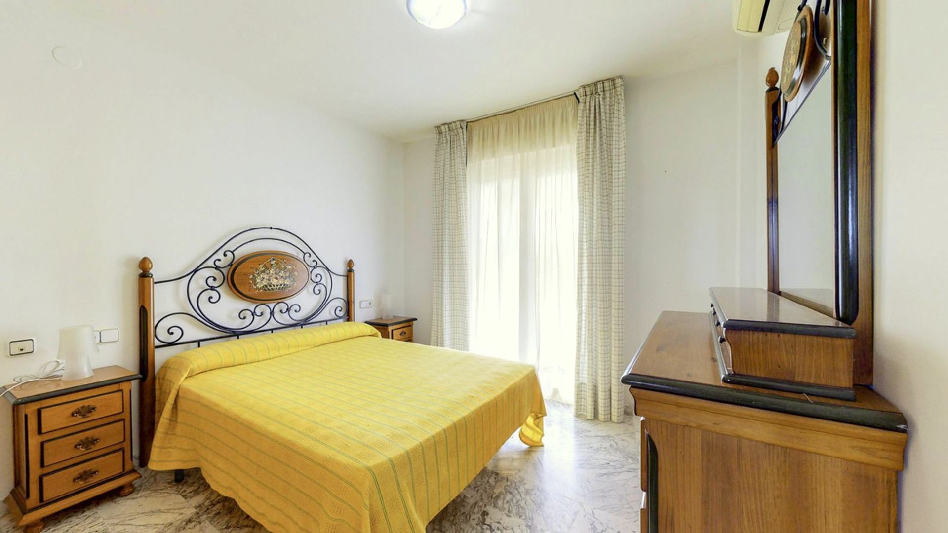 Osakehuoneisto sisään Fuengirola, Andalucía 10894184