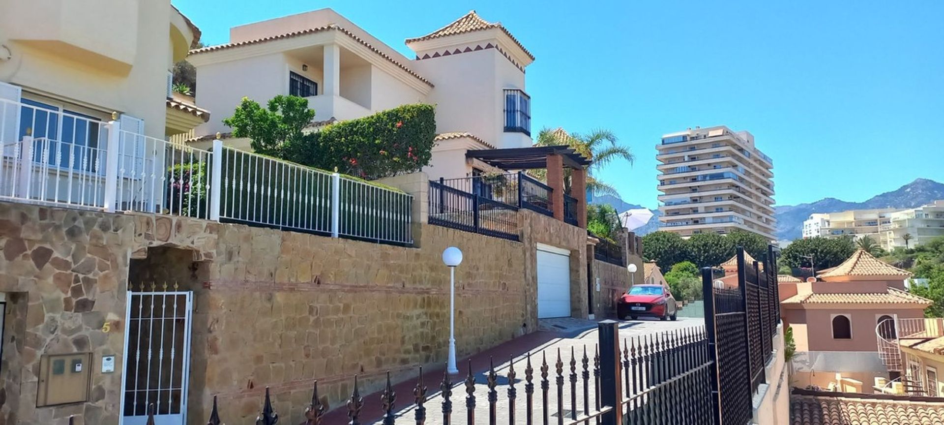 House in Benalmádena, Andalucía 10894266