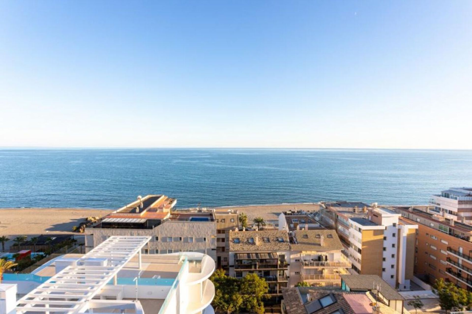 Osakehuoneisto sisään Fuengirola, Andalucía 10894528