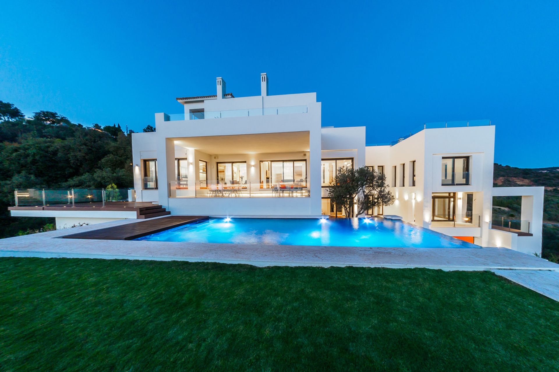 House in Espinosa de los Monteros, Castille-Leon 10894551