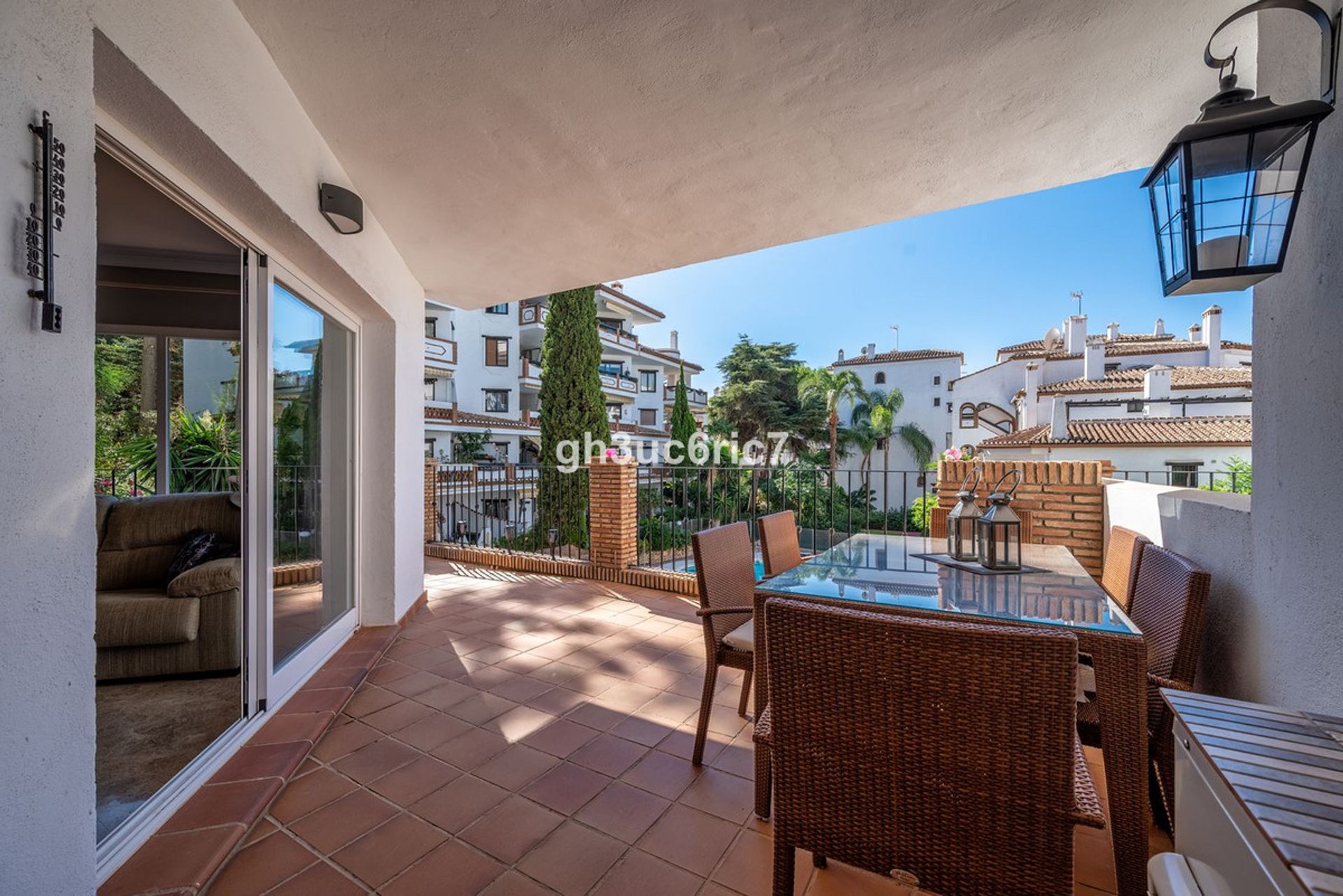 Condominium dans Sitio de Calahonda, Andalusia 10894768