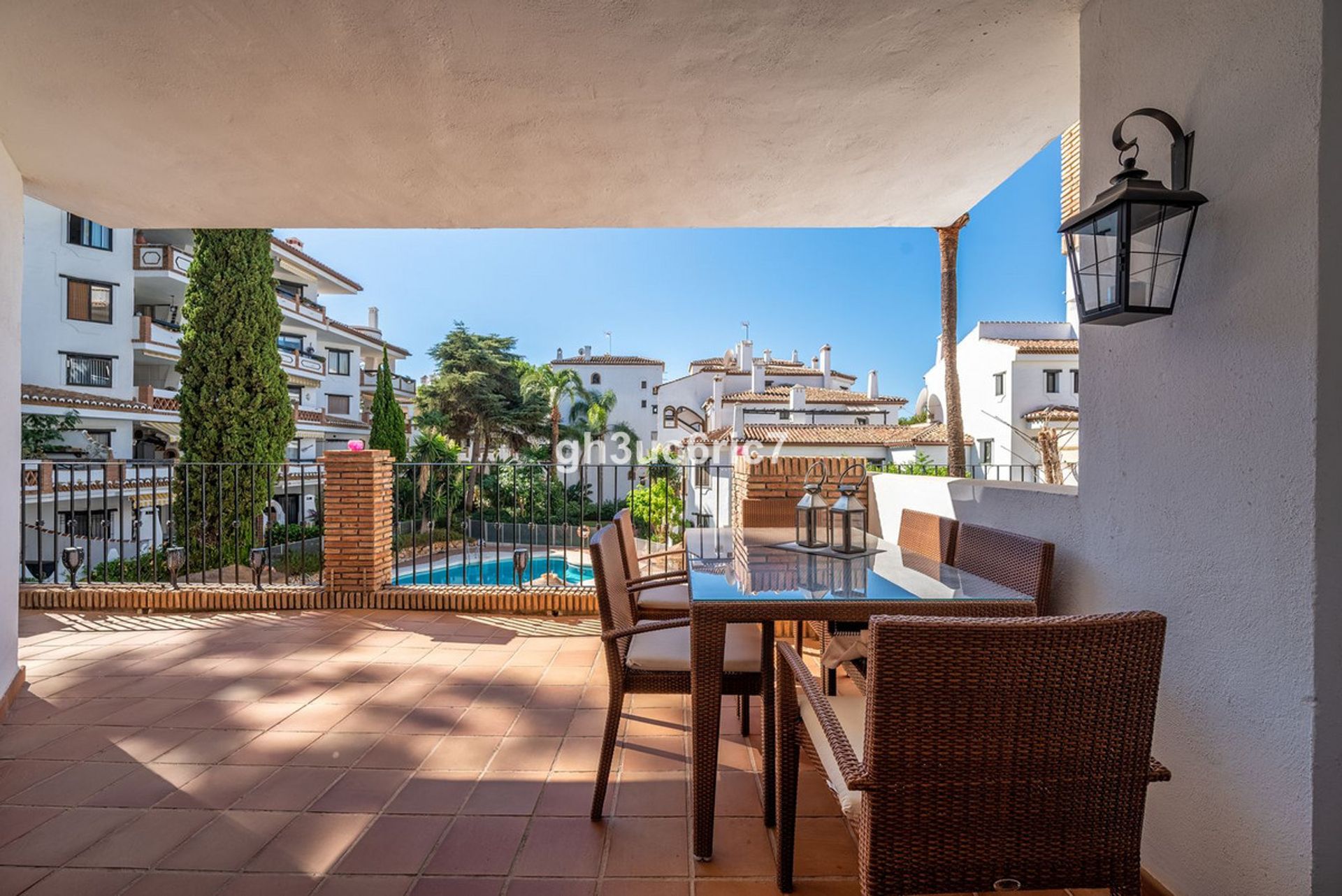 Condominium dans Sitio de Calahonda, Andalusia 10894768