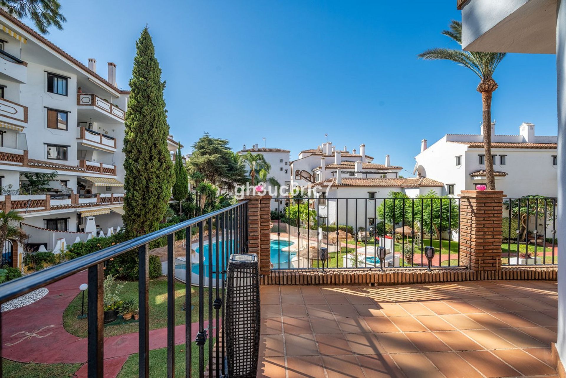 Condominium dans Sitio de Calahonda, Andalusia 10894768