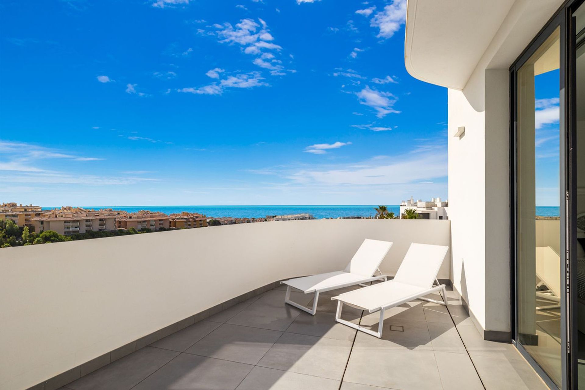 Condominium in Fuengirola, Andalusië 10895033