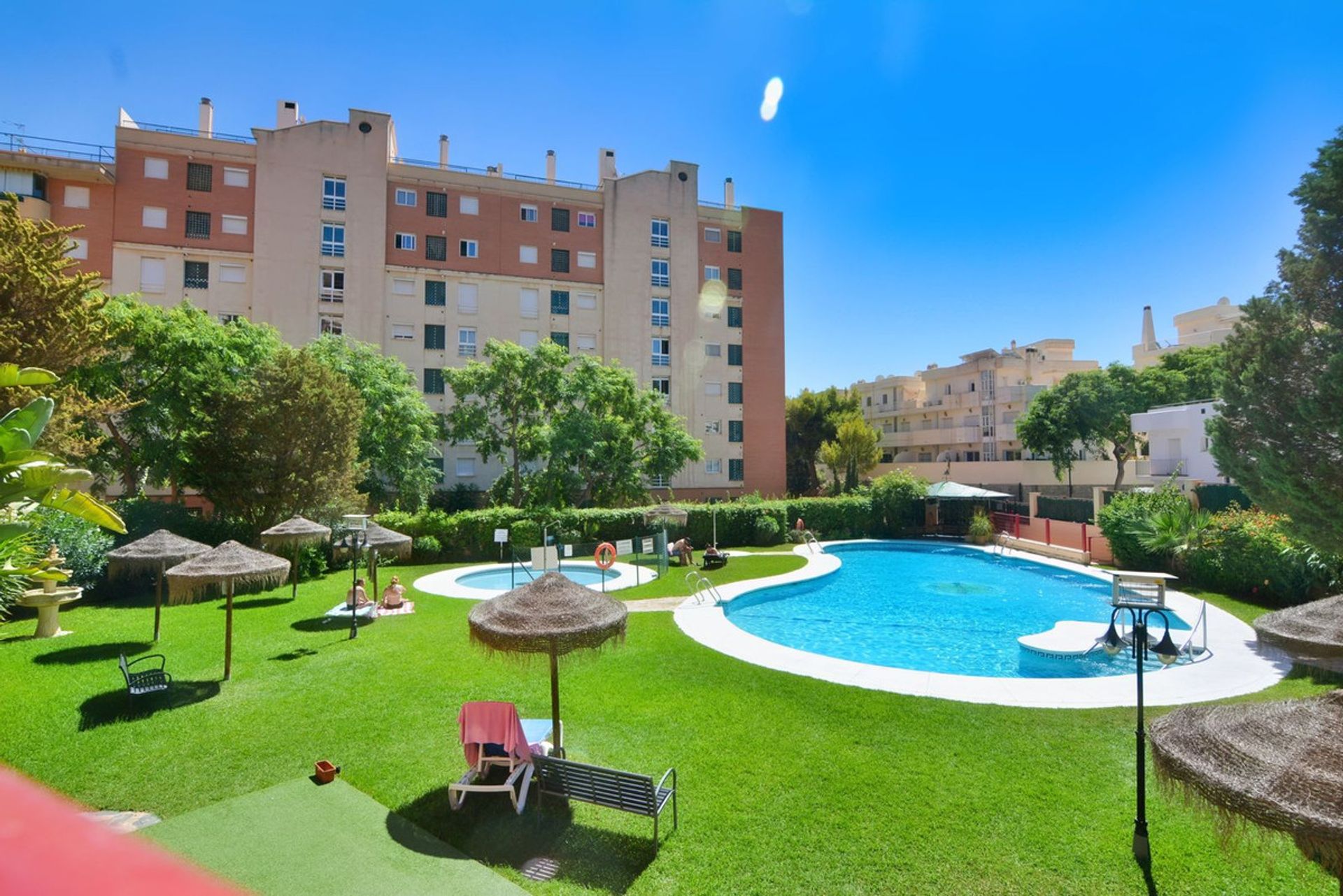 Condominium in Fuengirola, Andalucía 10895044