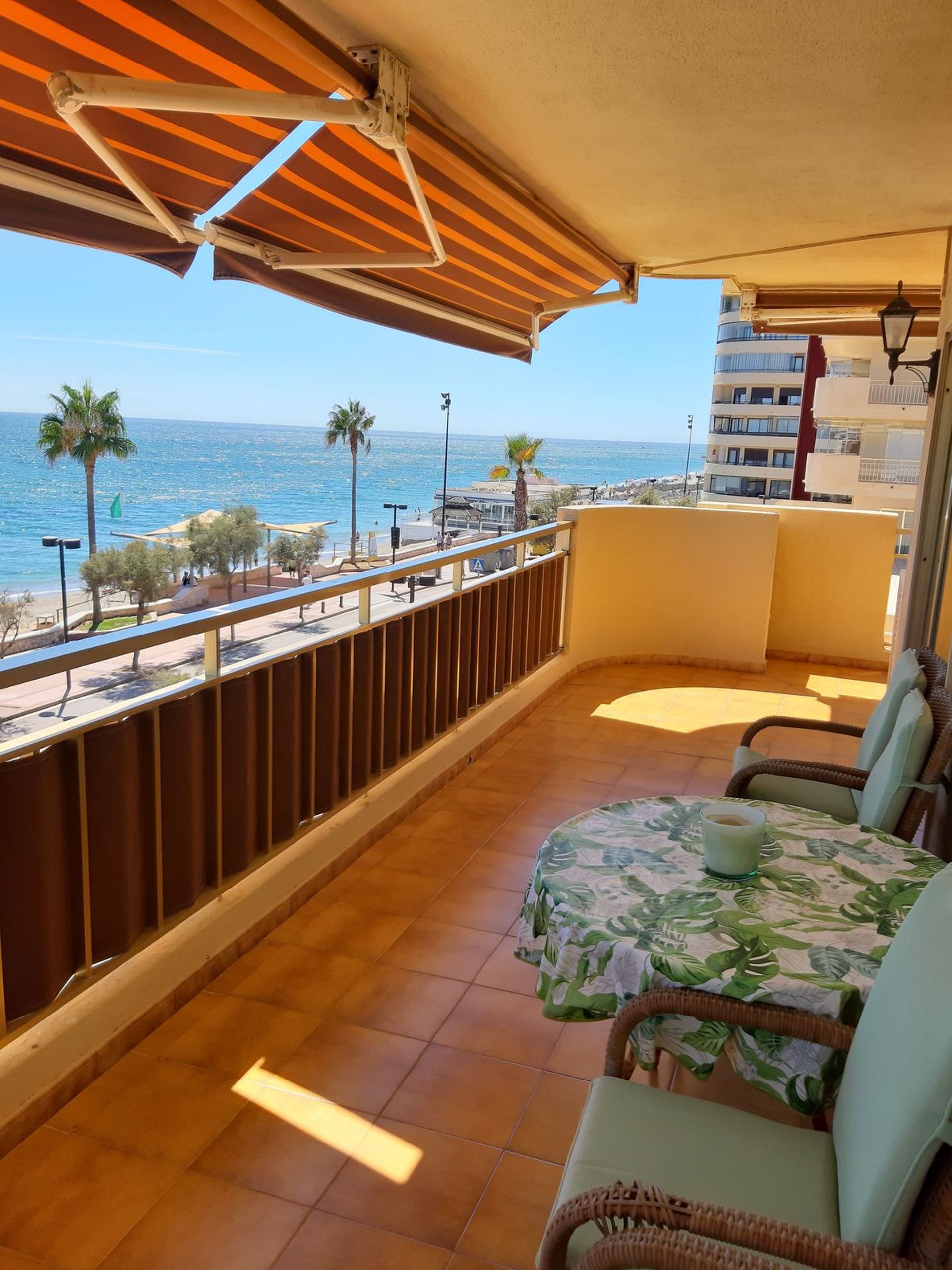 Condominium dans Fuengirola, Andalucía 10895047