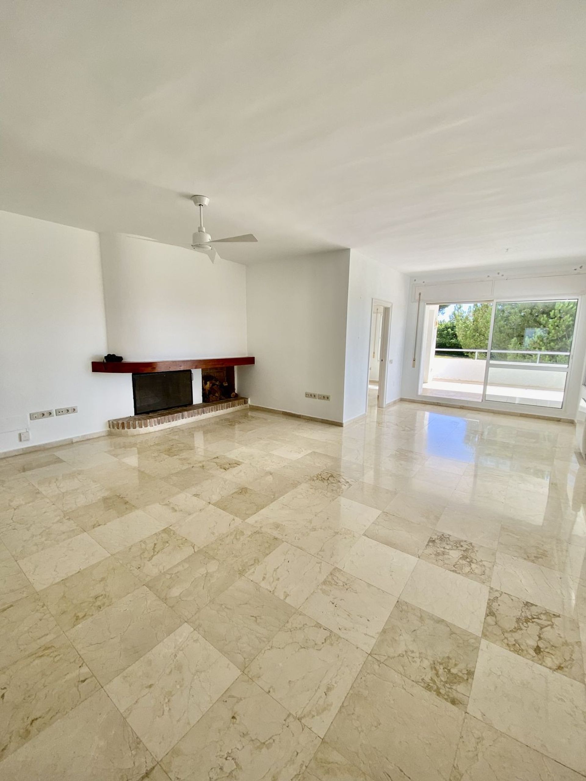 Condominium dans , Andalucía 10895067