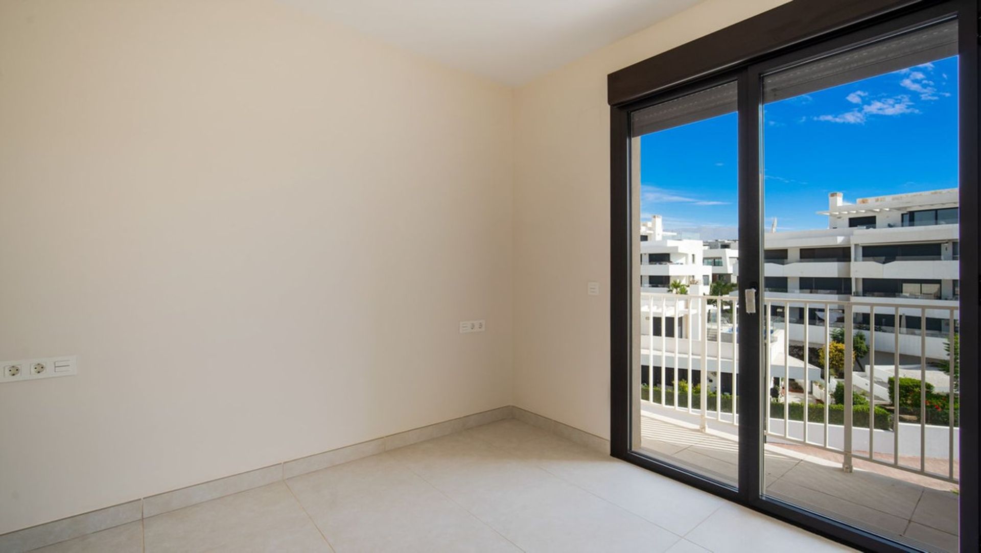 Condominium in Las Lagunas de Mijas, Andalucía 10895083