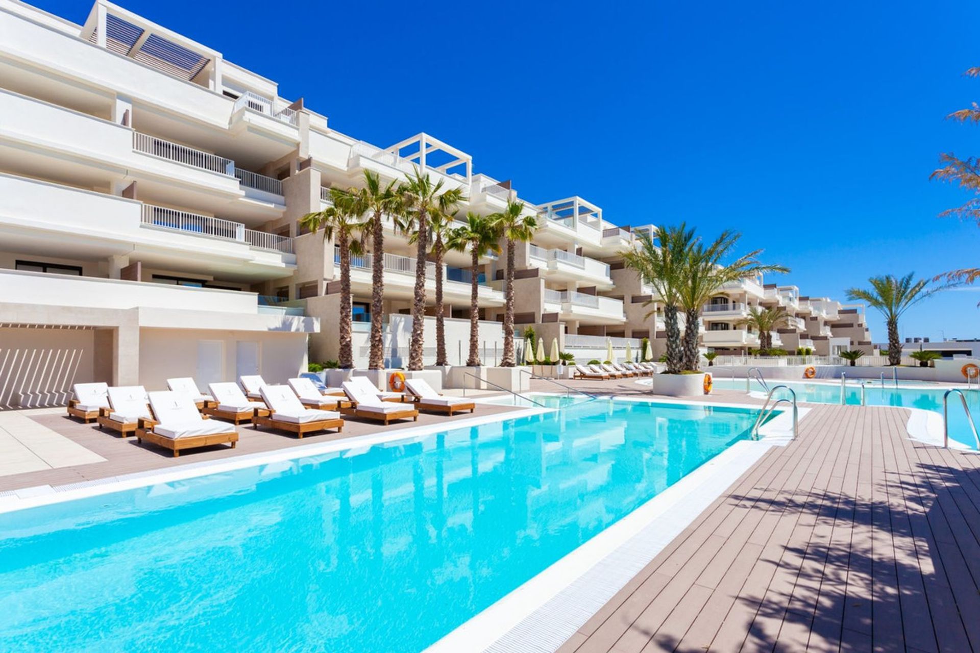 Condominio nel Fuengirola, Andalusia 10895083