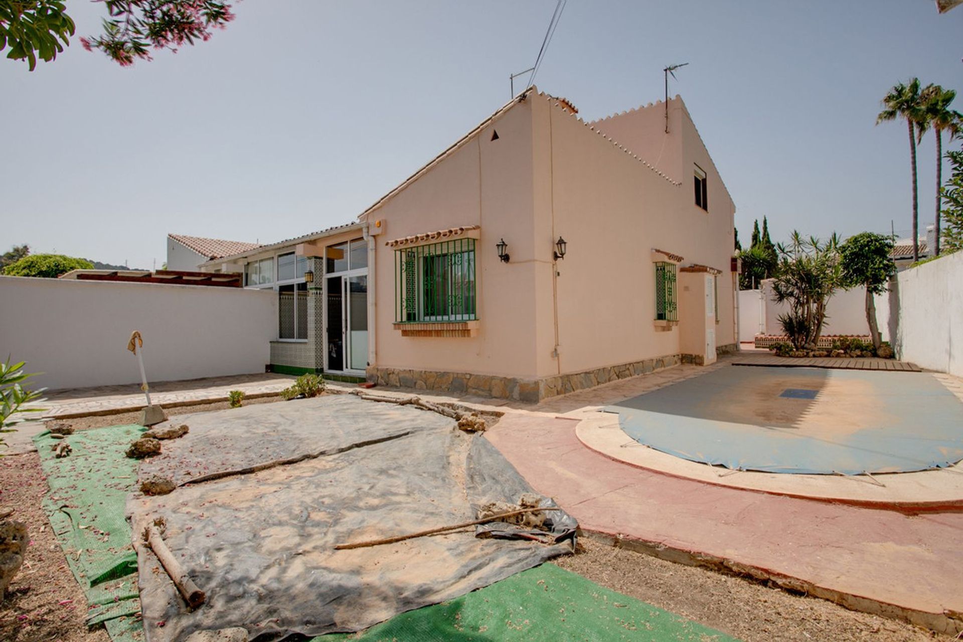 House in Estepona, Andalusia 10895086