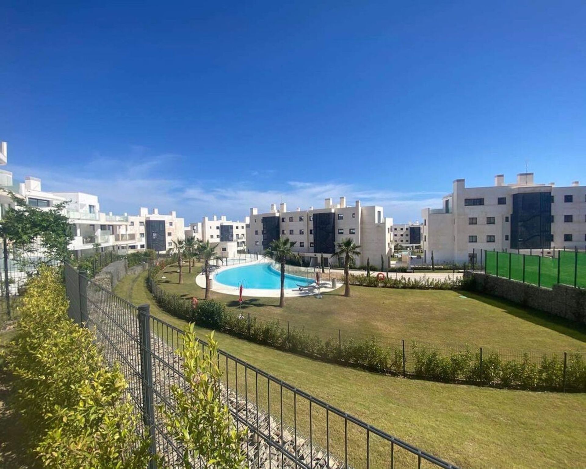 Condominium in Las Lagunas de Mijas, Andalucía 10895169