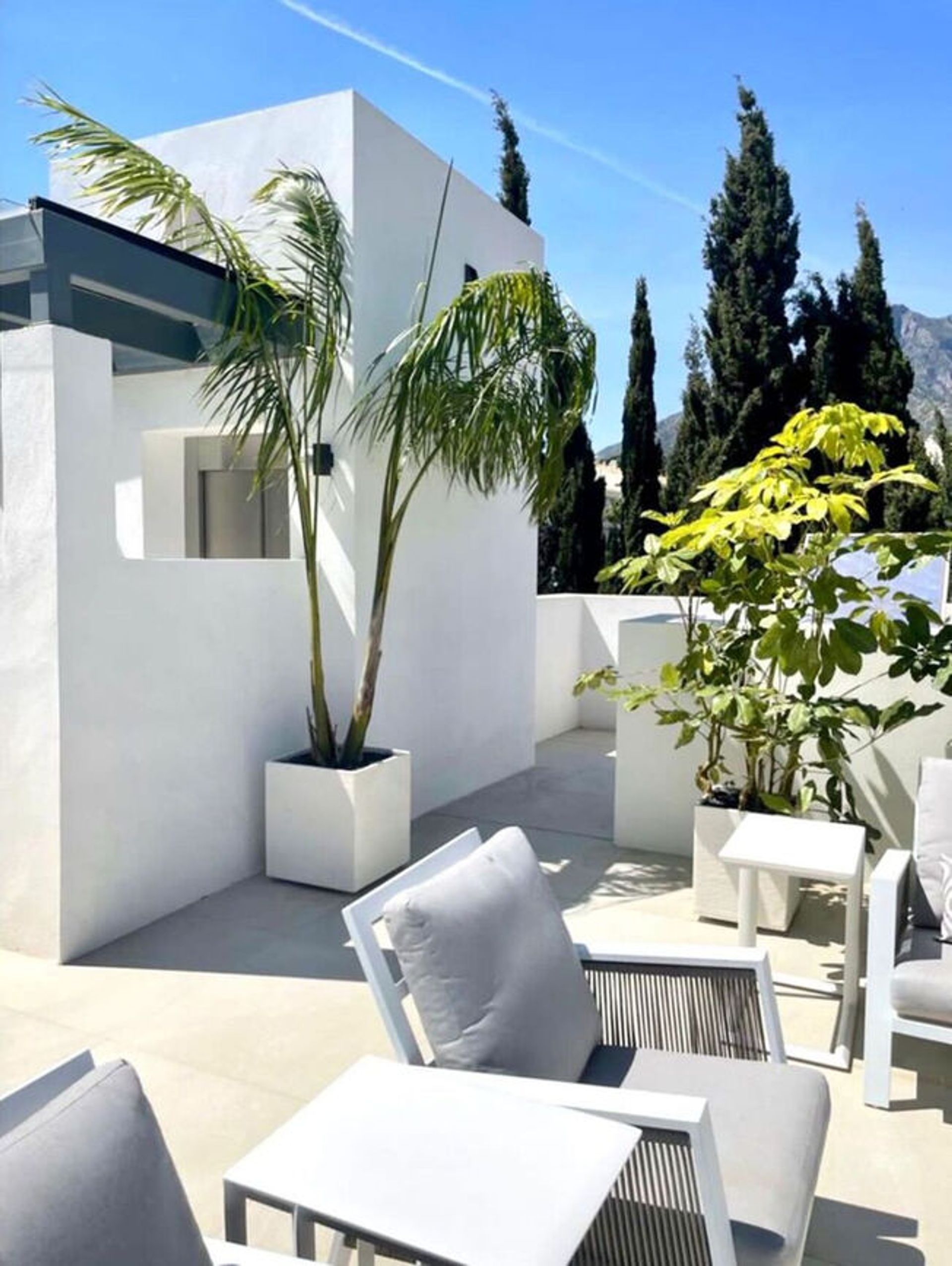 rumah dalam Marbella, Andalucía 10895321