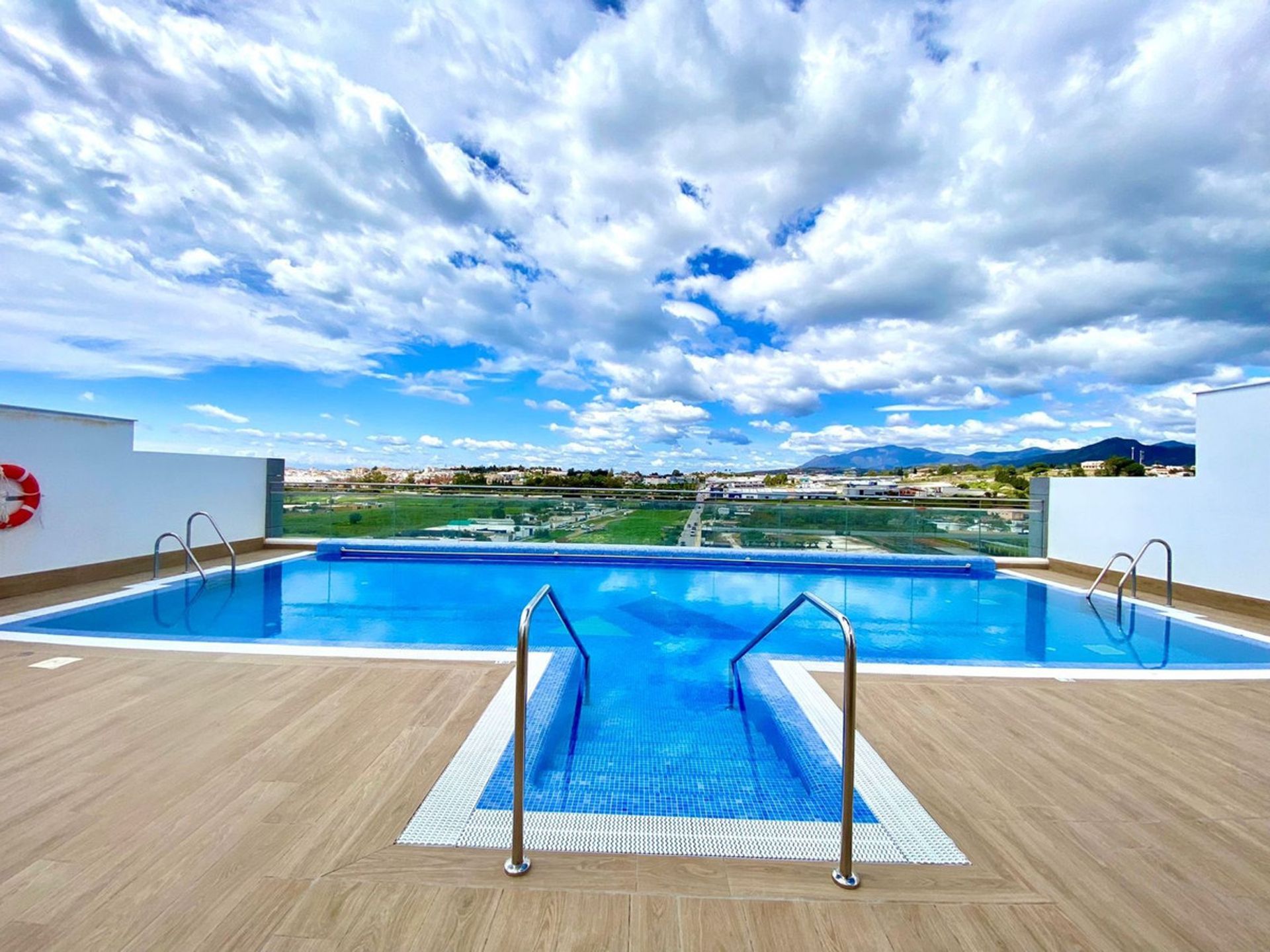 Condominio en El Ángel, Andalucía 10895457