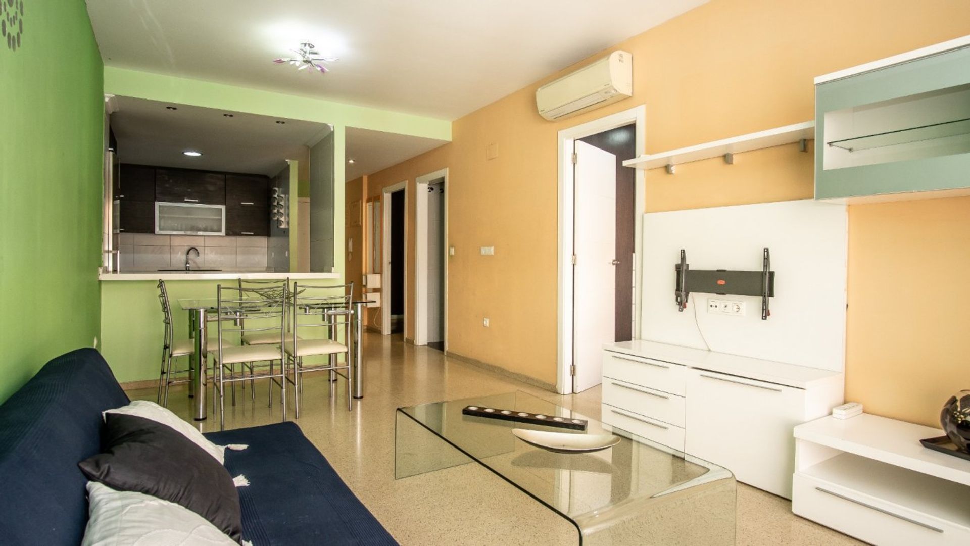 Condominium in Salina's, Valencia 10896640