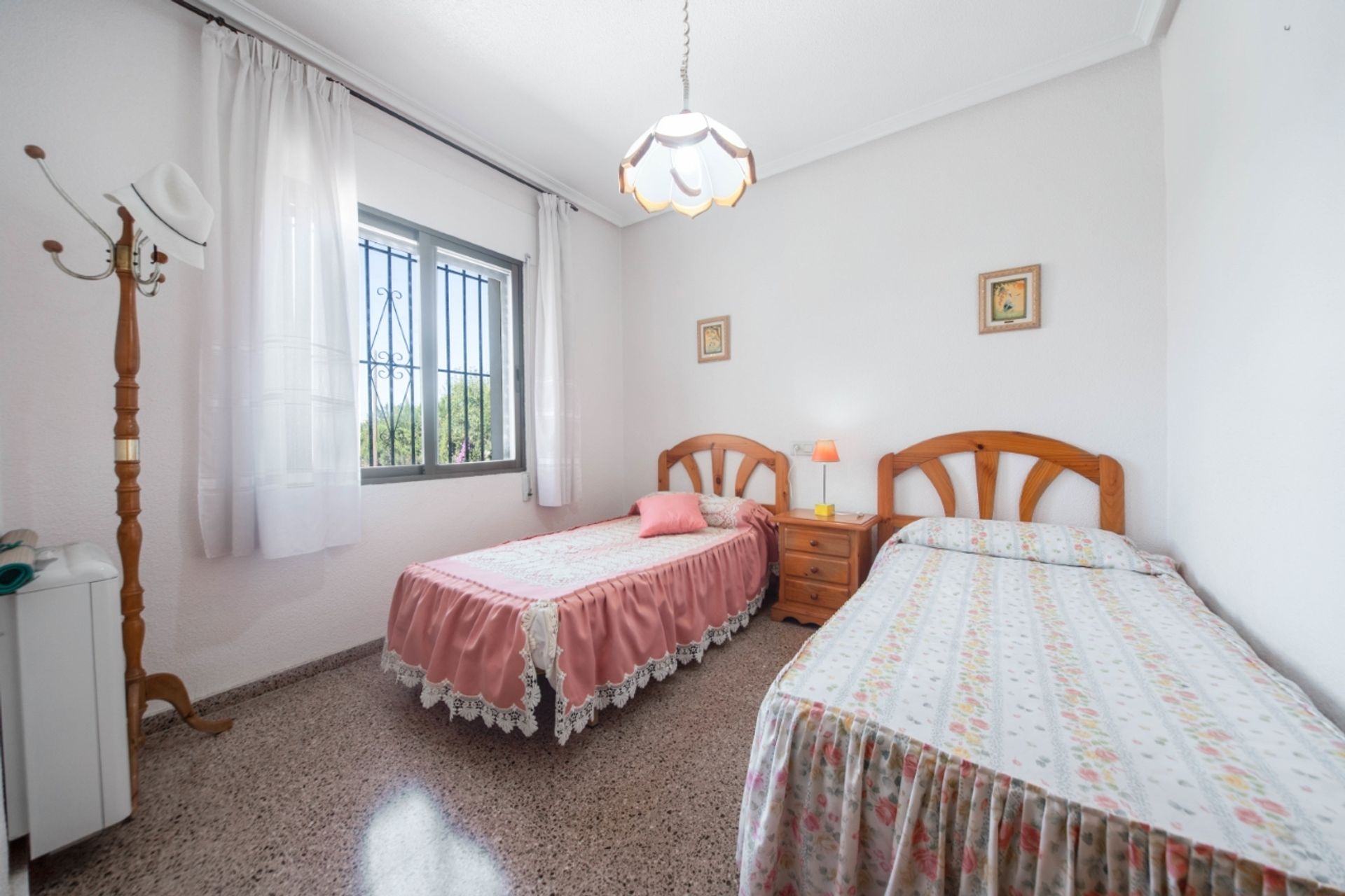 بيت في Alicante (Alacant), Comunidad Valenciana 10896737