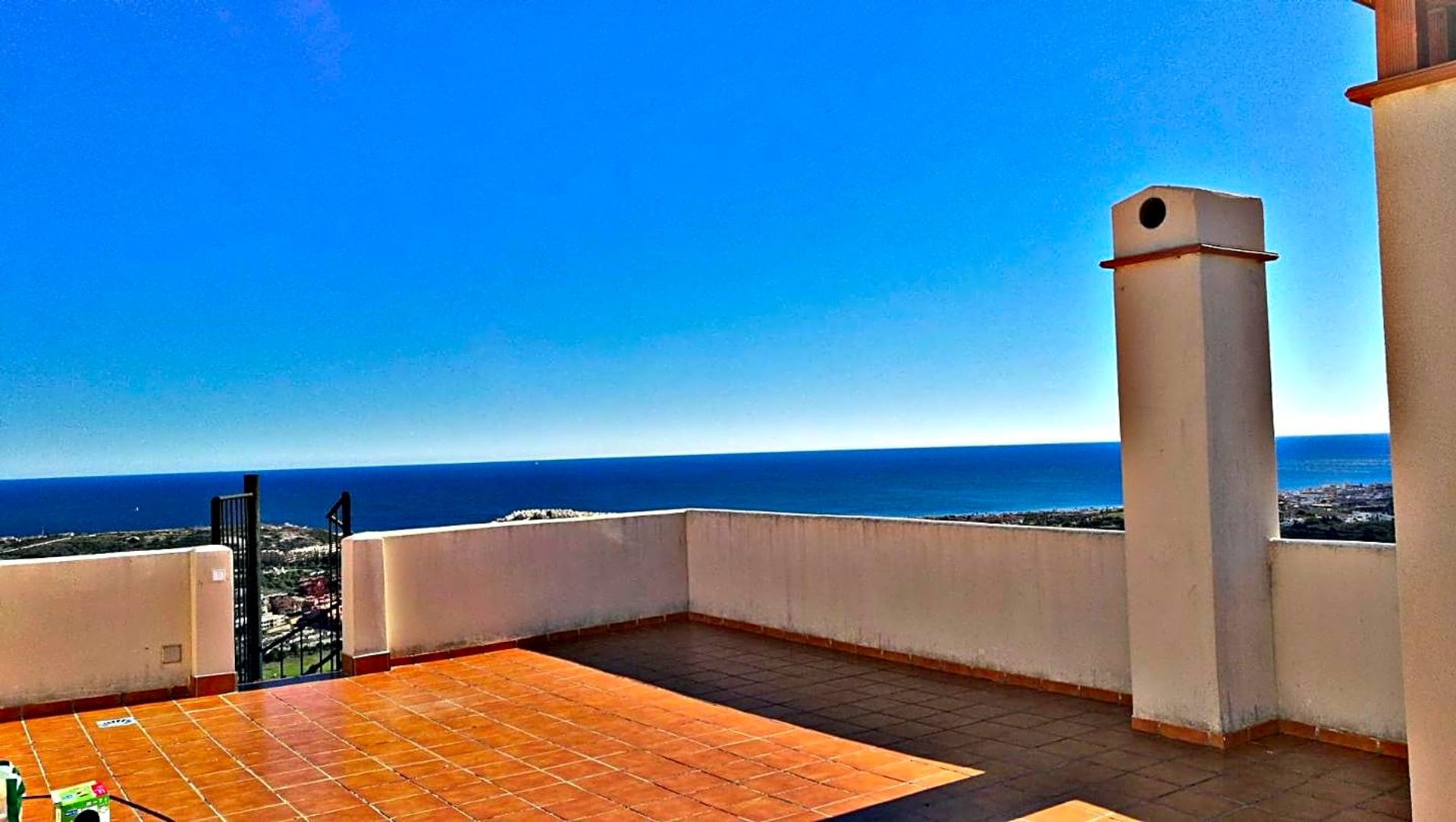 Condominio nel Estepona, Andalusia 10897375