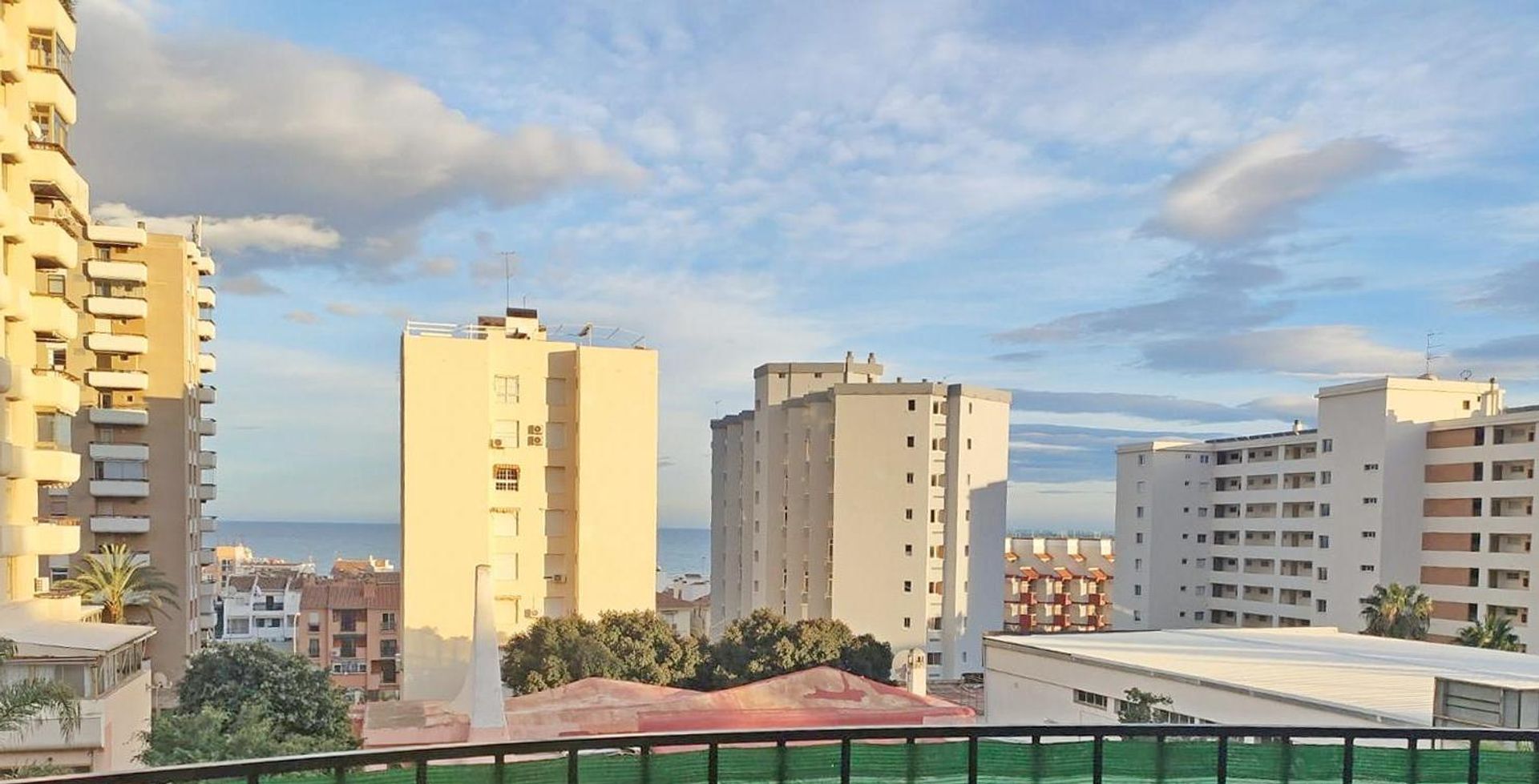 Condominium dans Alhaurín de la Torre, Andalousie 10897637