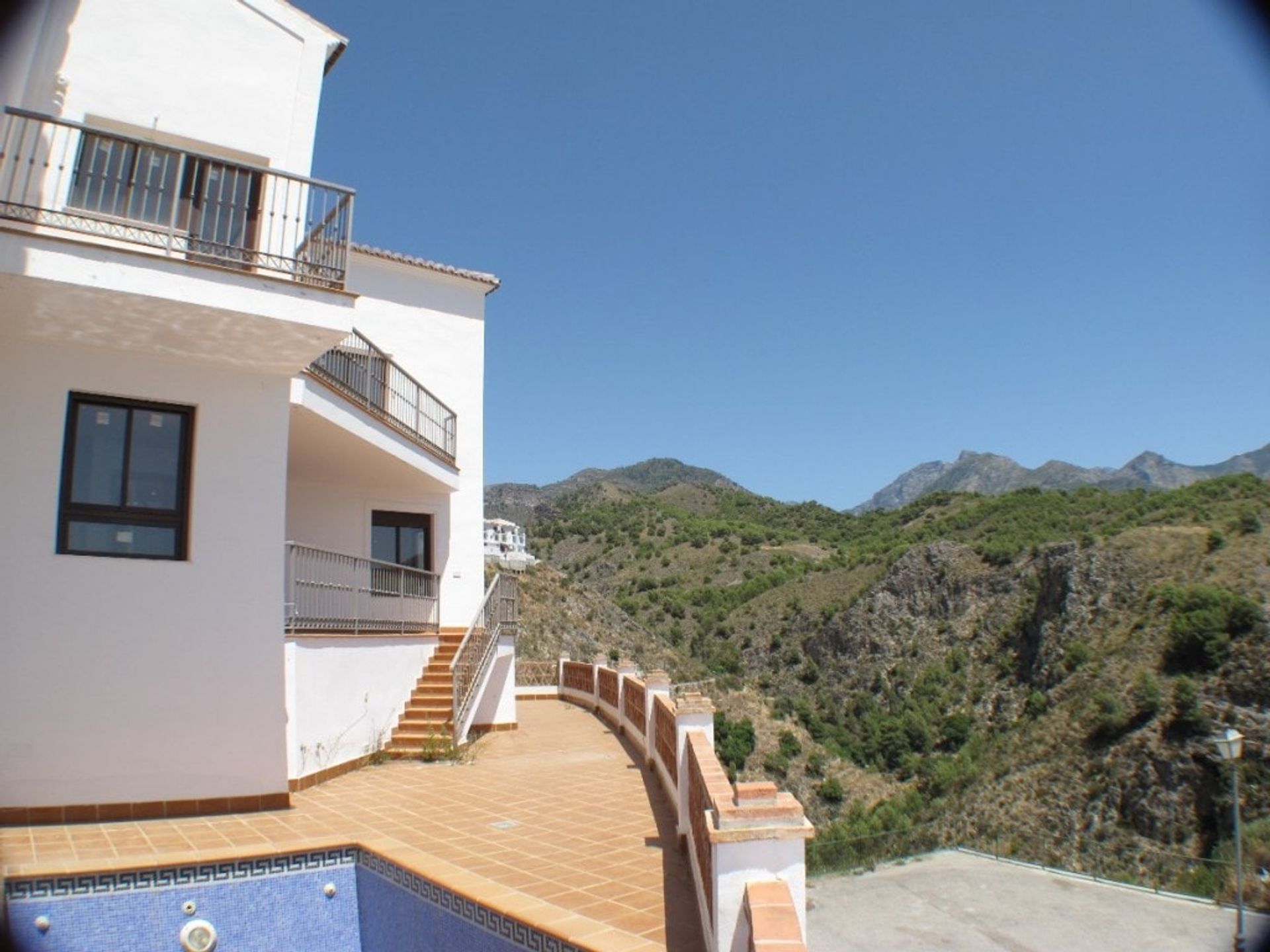 loger dans Frigiliana, Andalucía 10897956