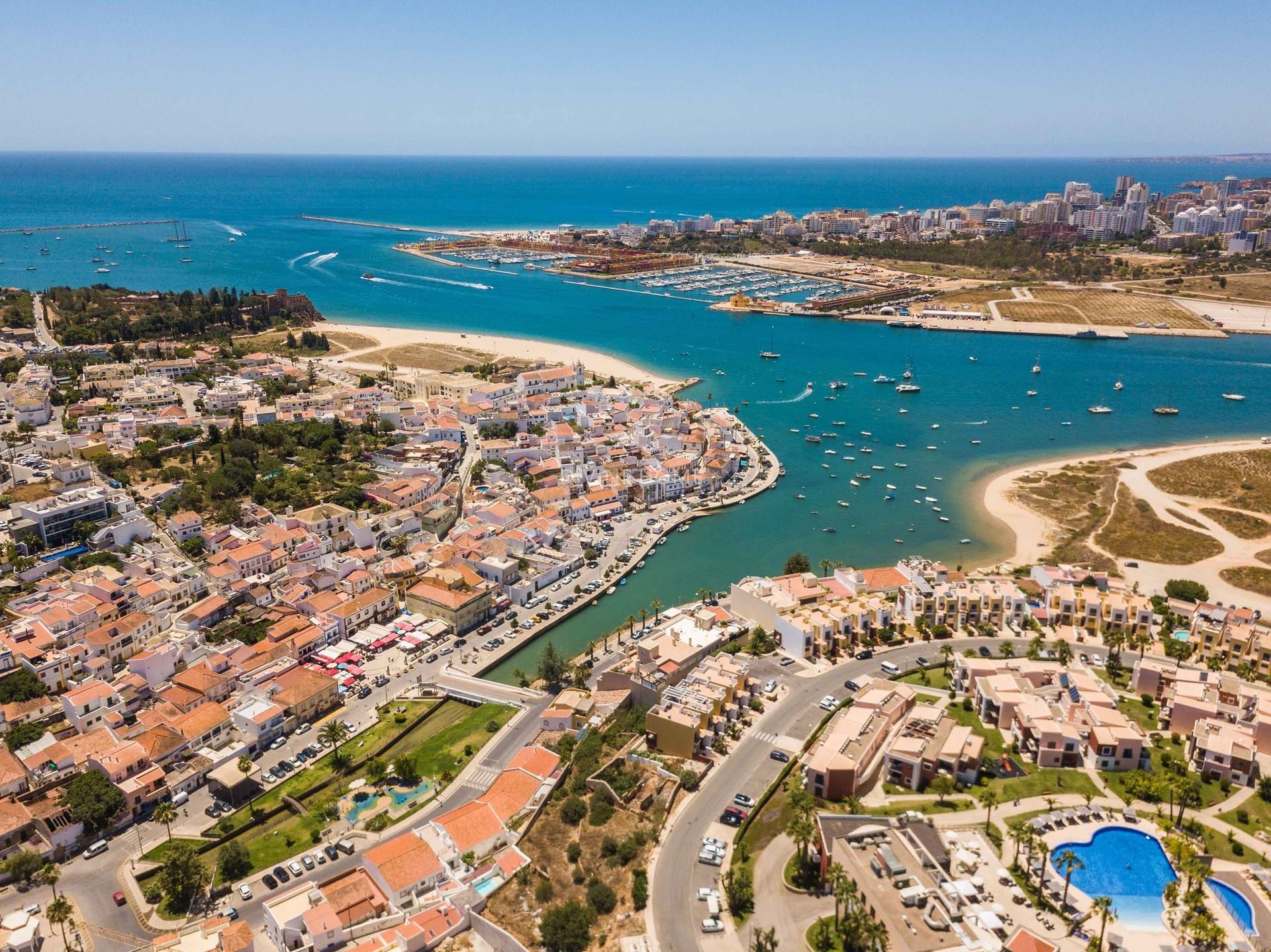 بيت في Ferragudo, Faro District 10897987