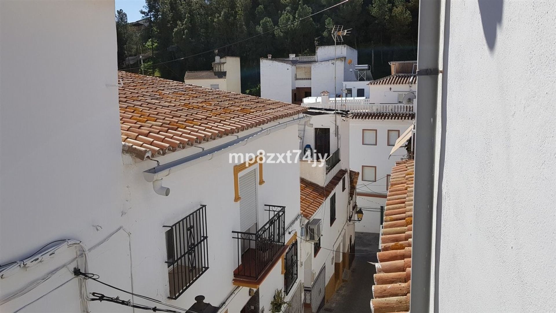 House in Benamocarra, Andalusia 10898107