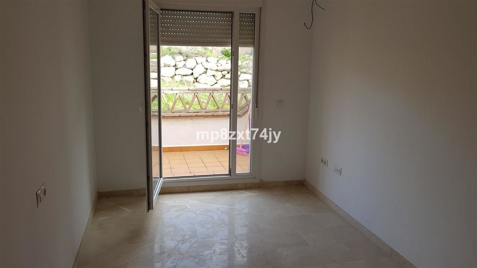 Condominio en Alcaucín, Andalucía 10898142