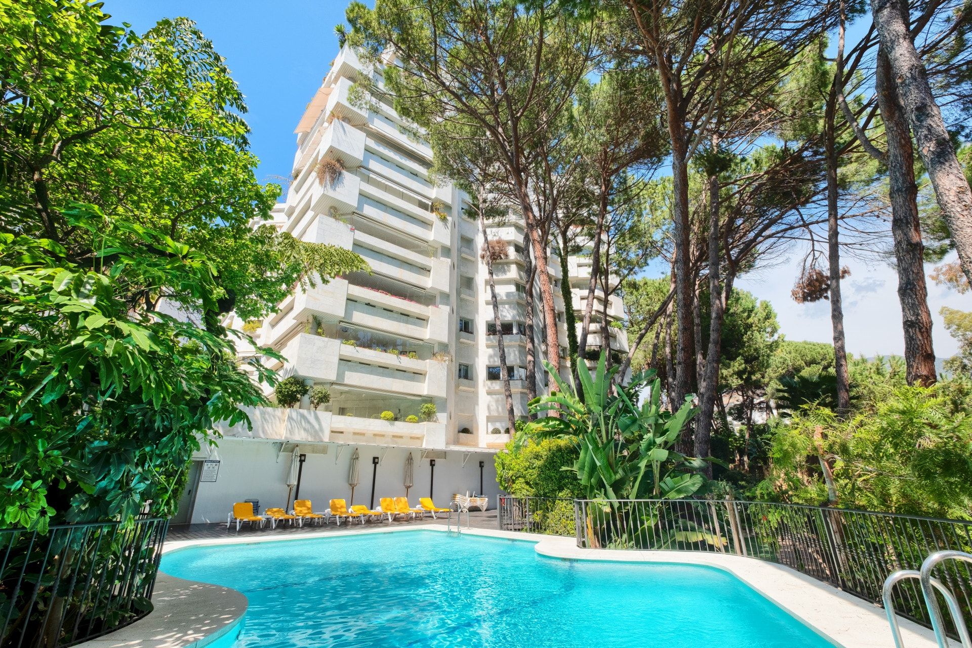 Condominium dans Marbella, Andalucía 10898400