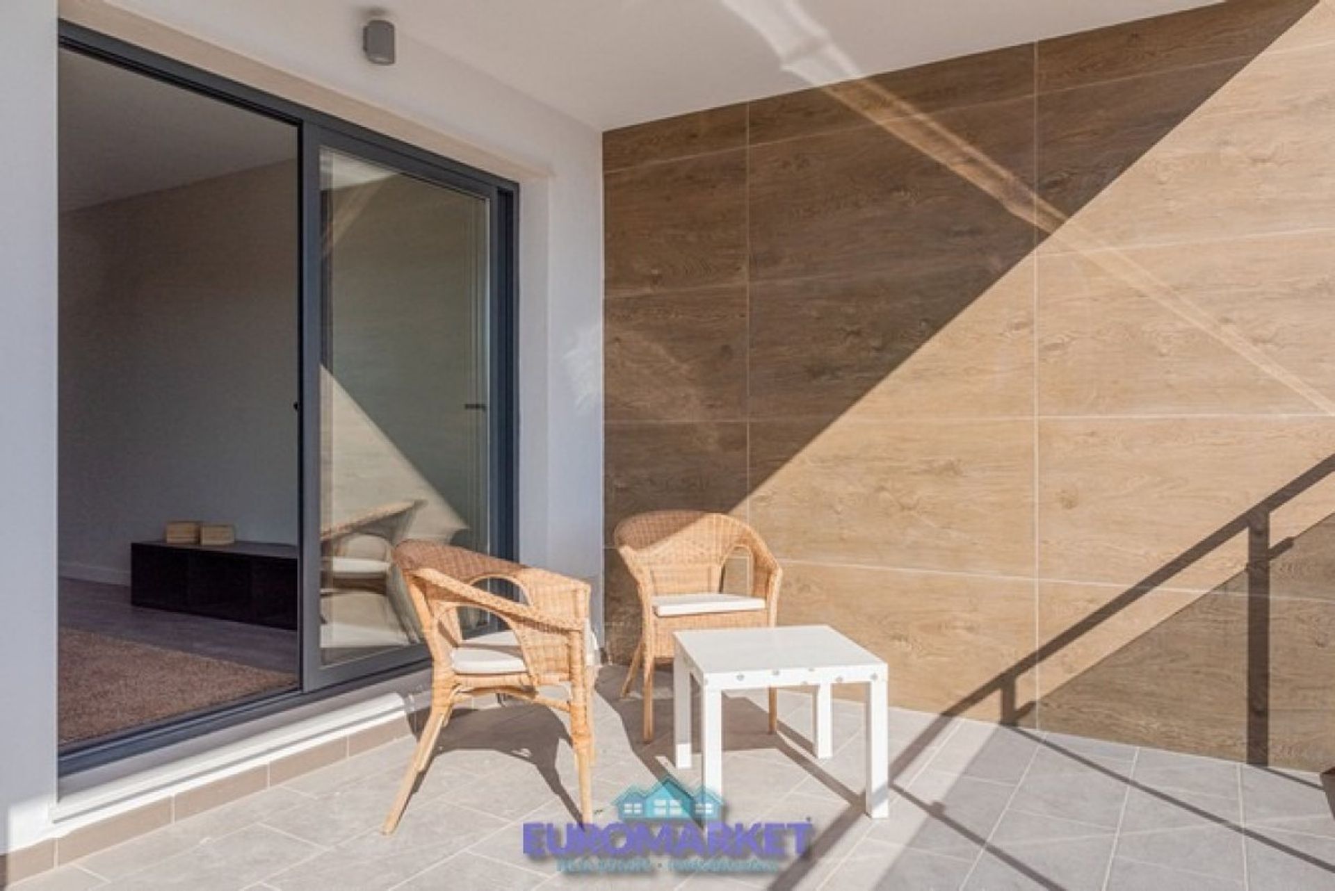 Condominium dans Alhaurín de la Torre, Andalousie 10898442