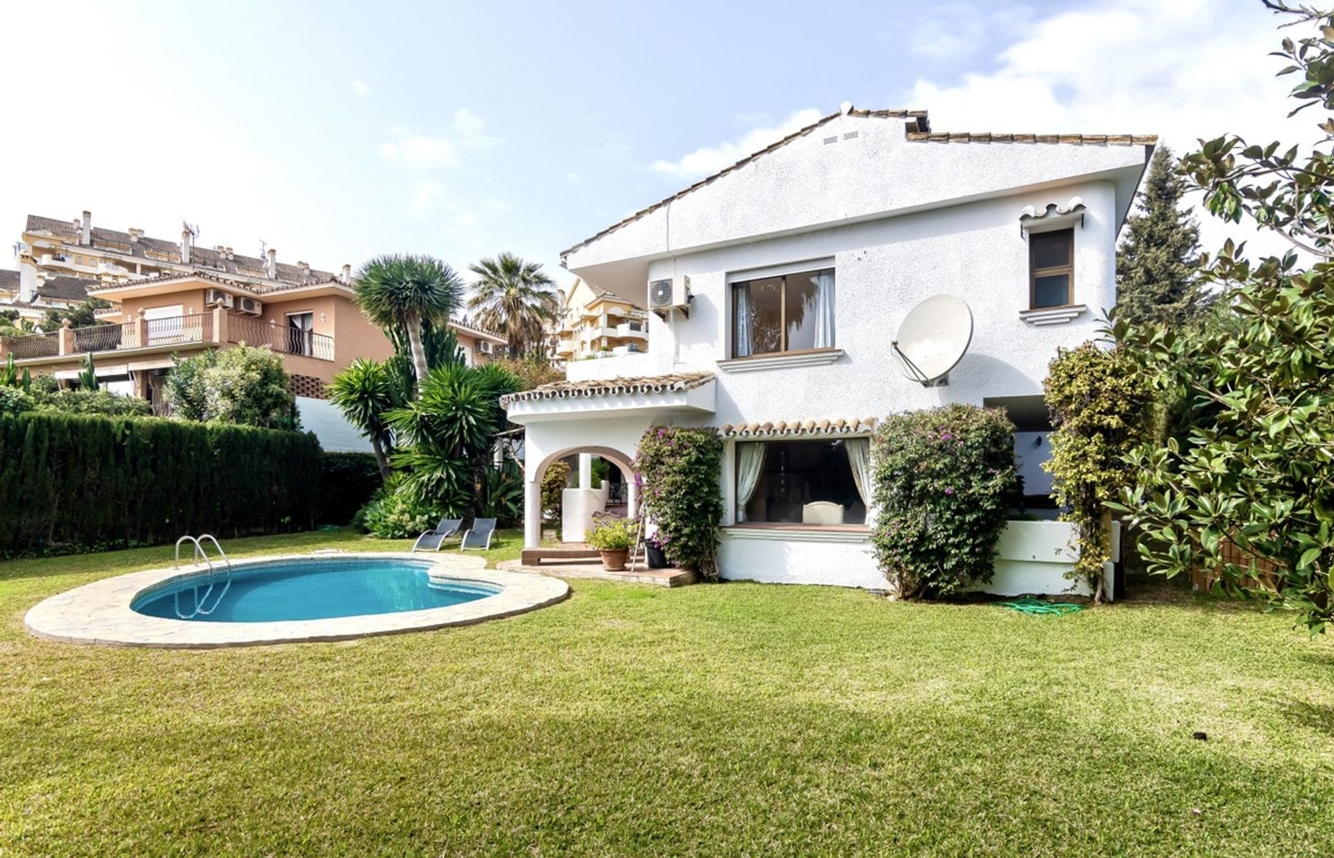 Casa nel Marbella, Andalucía 10898461