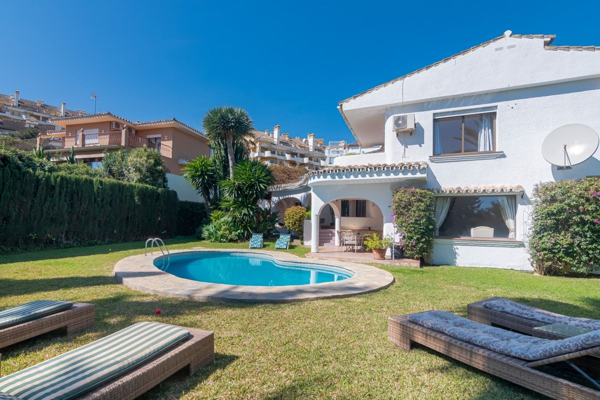 Casa nel Marbella, Andalucía 10898461