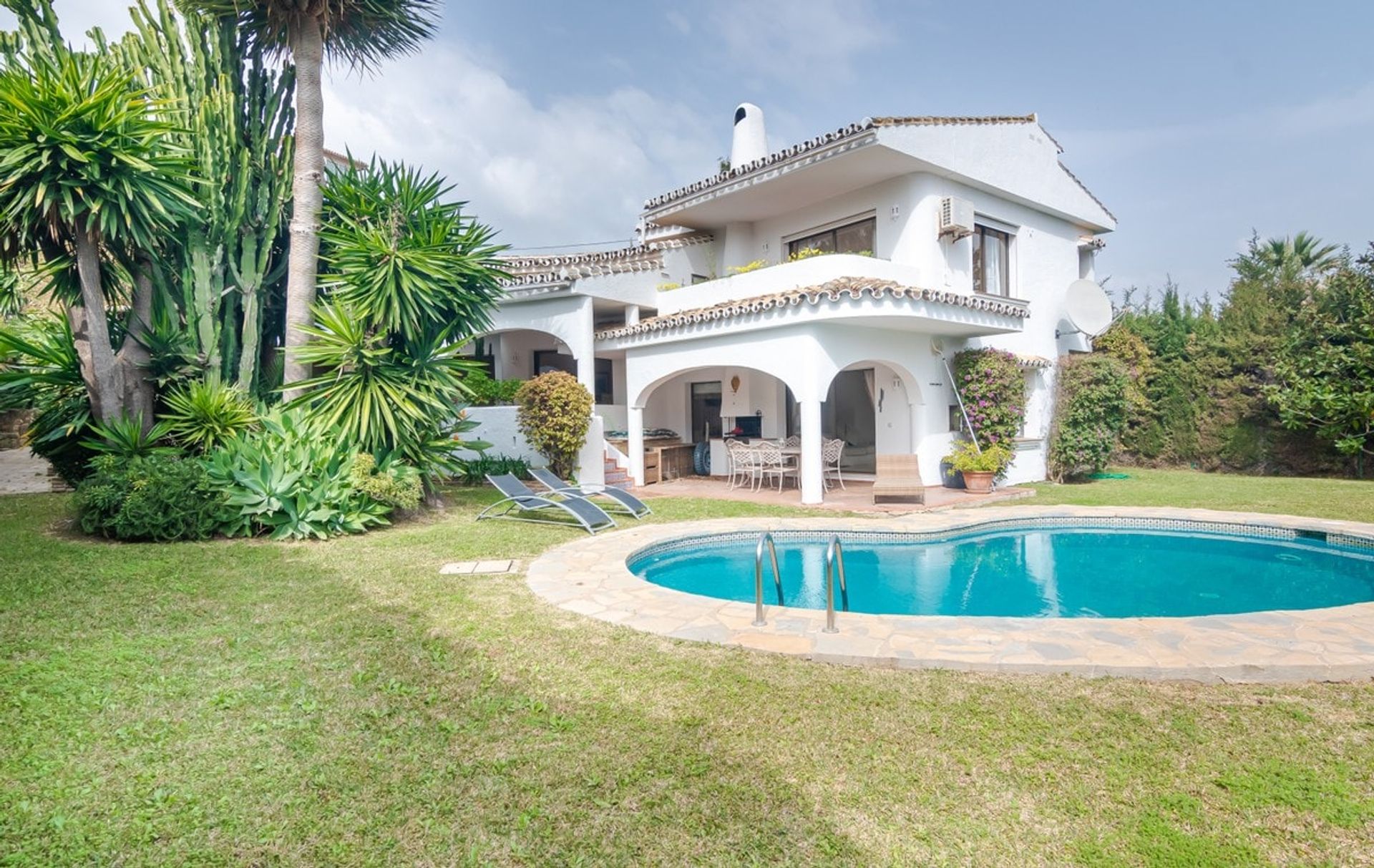 Casa nel Marbella, Andalucía 10898461