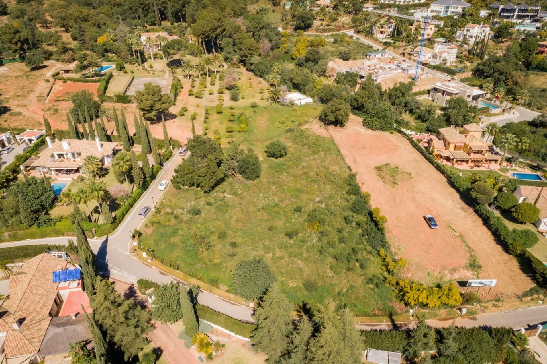 Land in Marbella, Andalucía 10898600