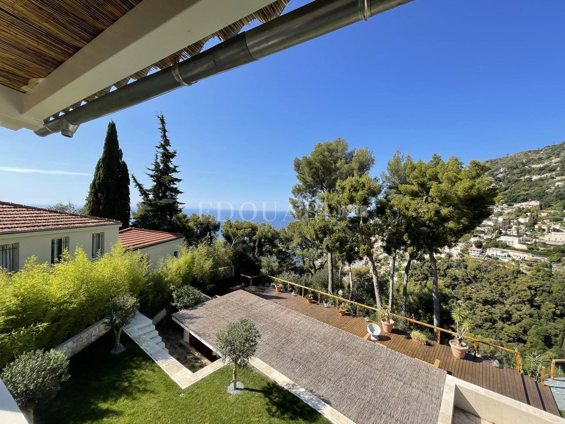 Huis in Roquebrune-Cap-Martin, Provence-Alpes-Côte d'Azur 10898811