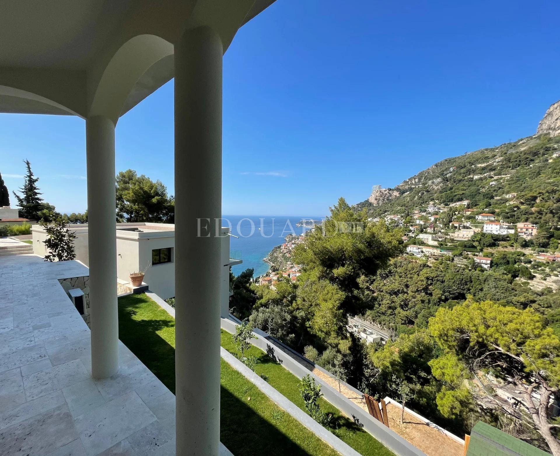 Huis in Roquebrune-Cap-Martin, Provence-Alpes-Côte d'Azur 10898811