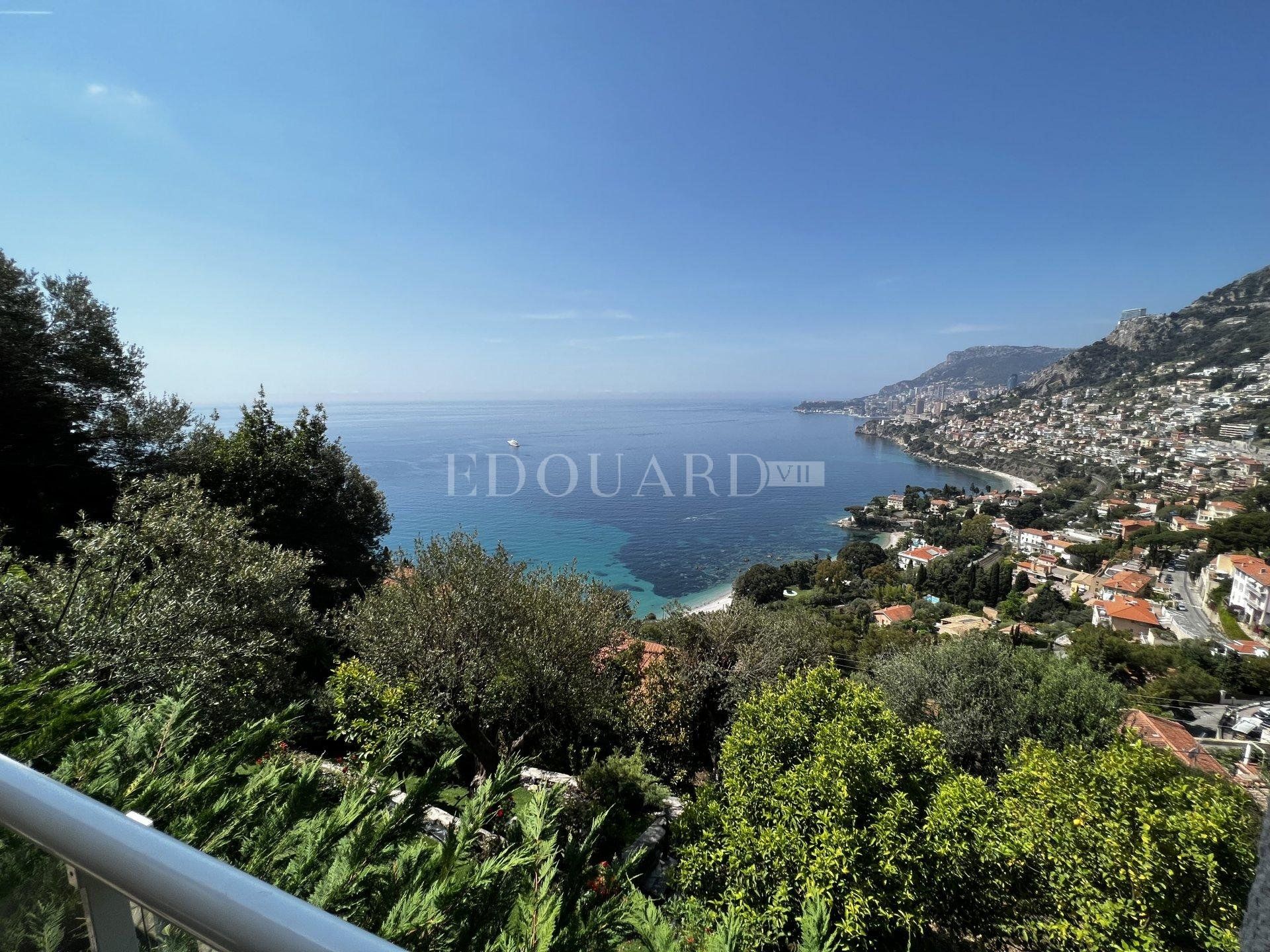 Ejerlejlighed i Roquebrune-Cap-Martin, Provence-Alpes-Côte d'Azur 10898817