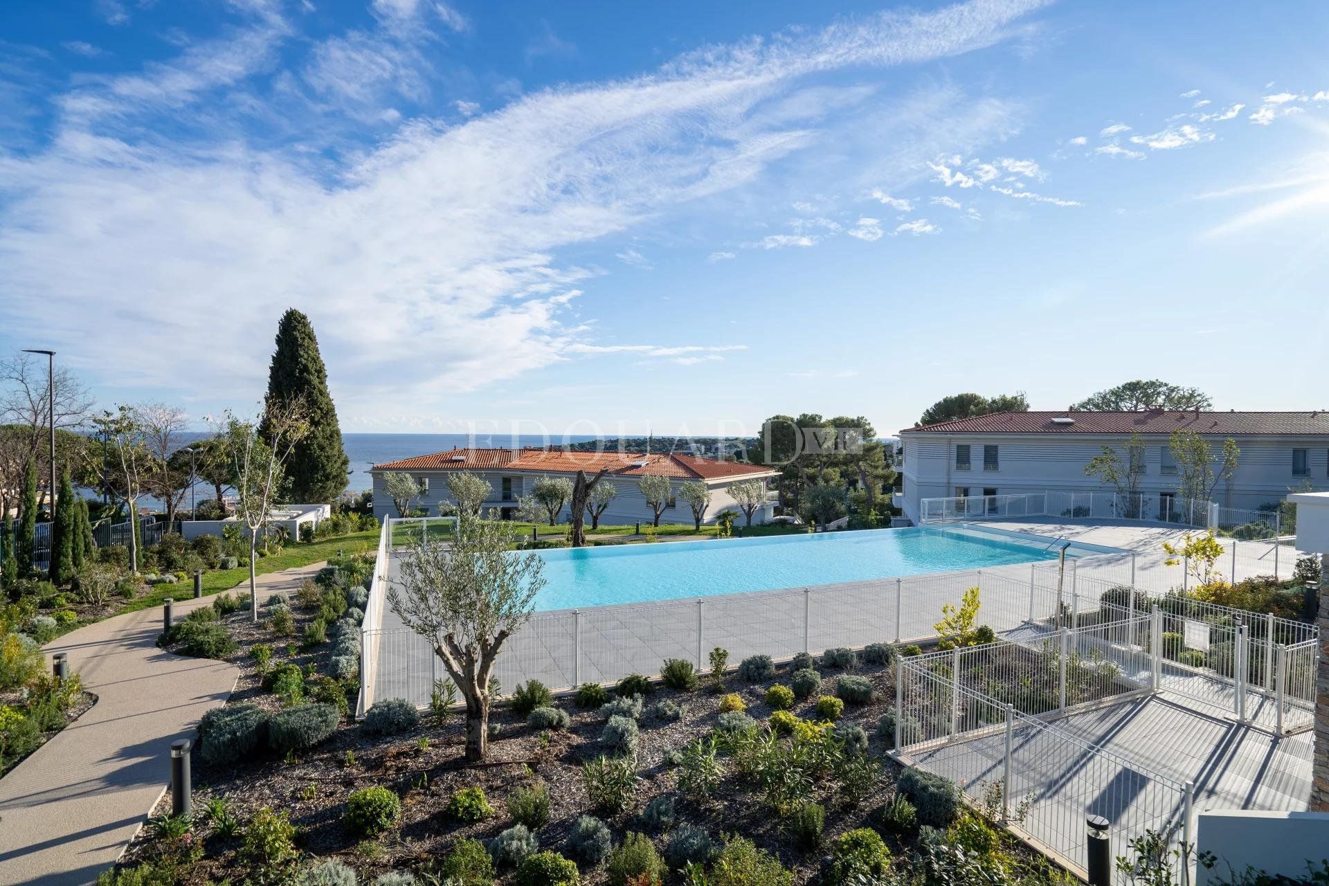 Kondominium dalam Roquebrune-Cap-Martin, Provence-Alpes-Côte d'Azur 10898827