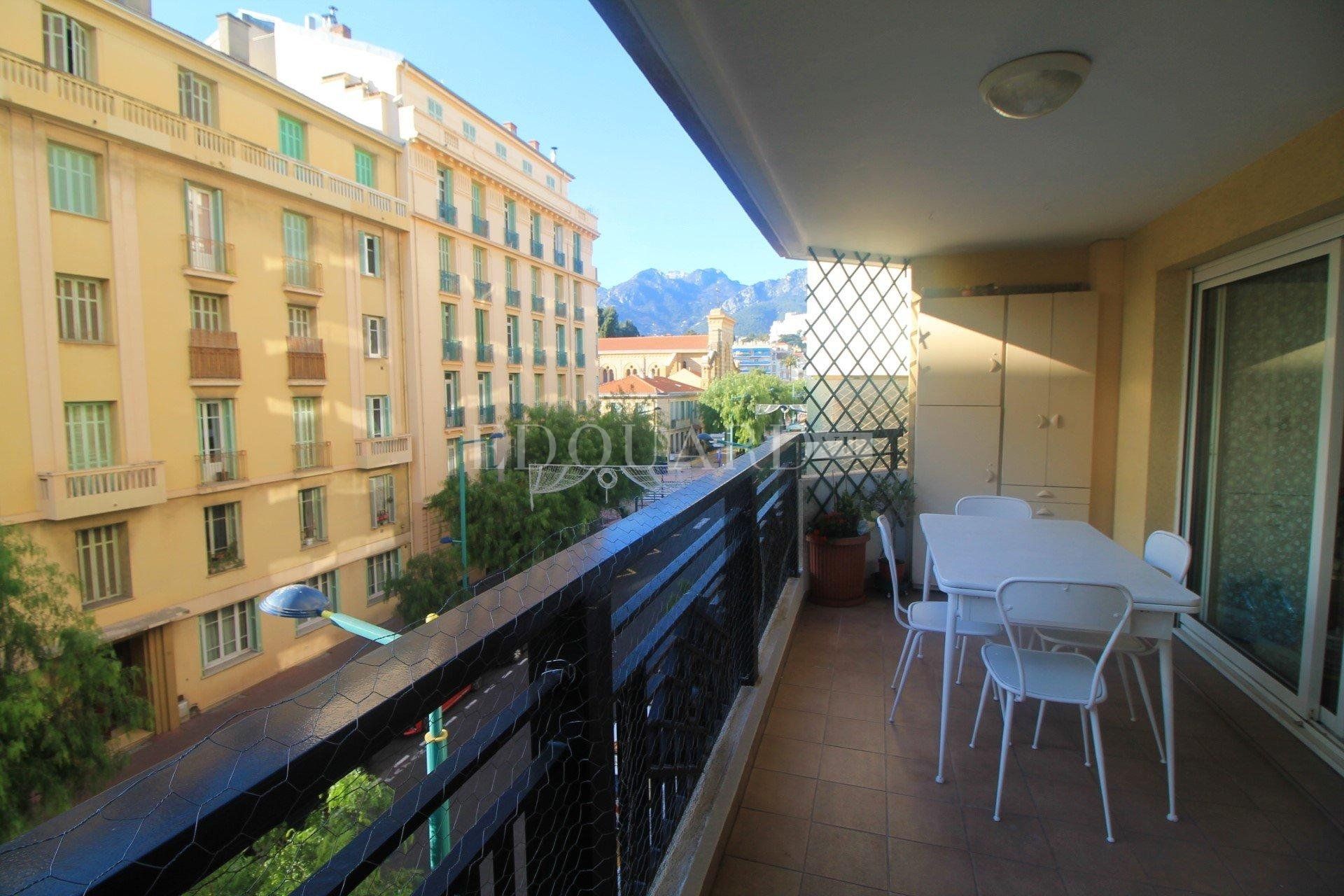 Condominium in Menton, Provence-Alpes-Cote d'Azur 10898831