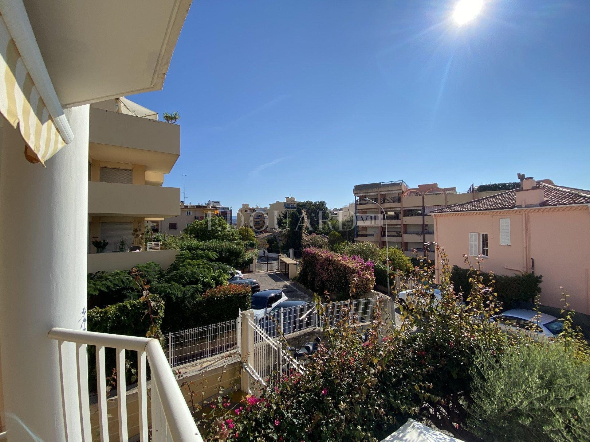 Ejerlejlighed i Roquebrune-Cap-Martin, Provence-Alpes-Côte d'Azur 10898842