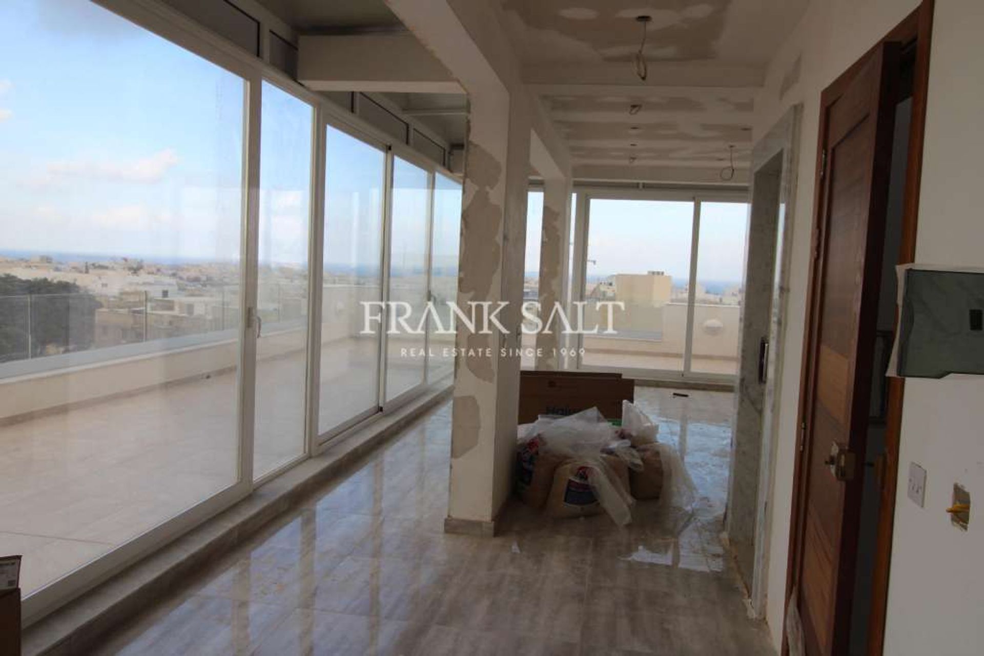 Condominio en San Gwann, San Gwann 10898958