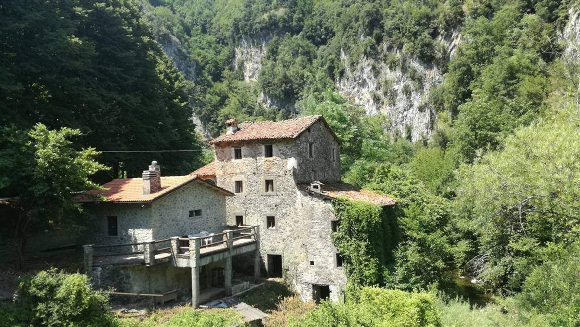 Dom w Castelnuovo w Garfagnana, Toskania 10899125