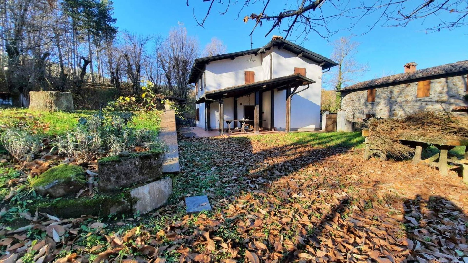 Кондоминиум в Villa Collemandina, Toscana 10899138