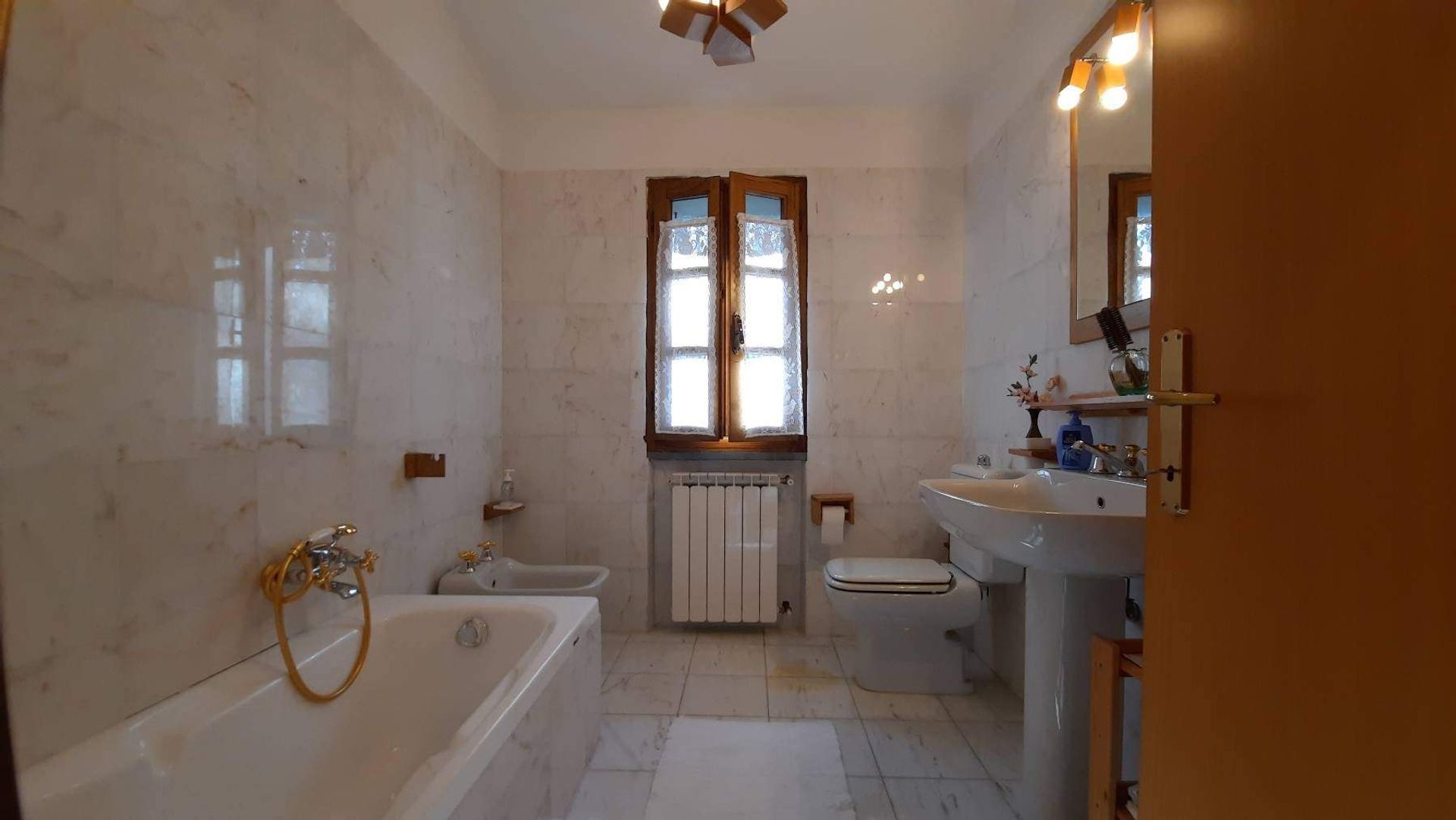 Кондоминиум в Villa Collemandina, Toscana 10899138