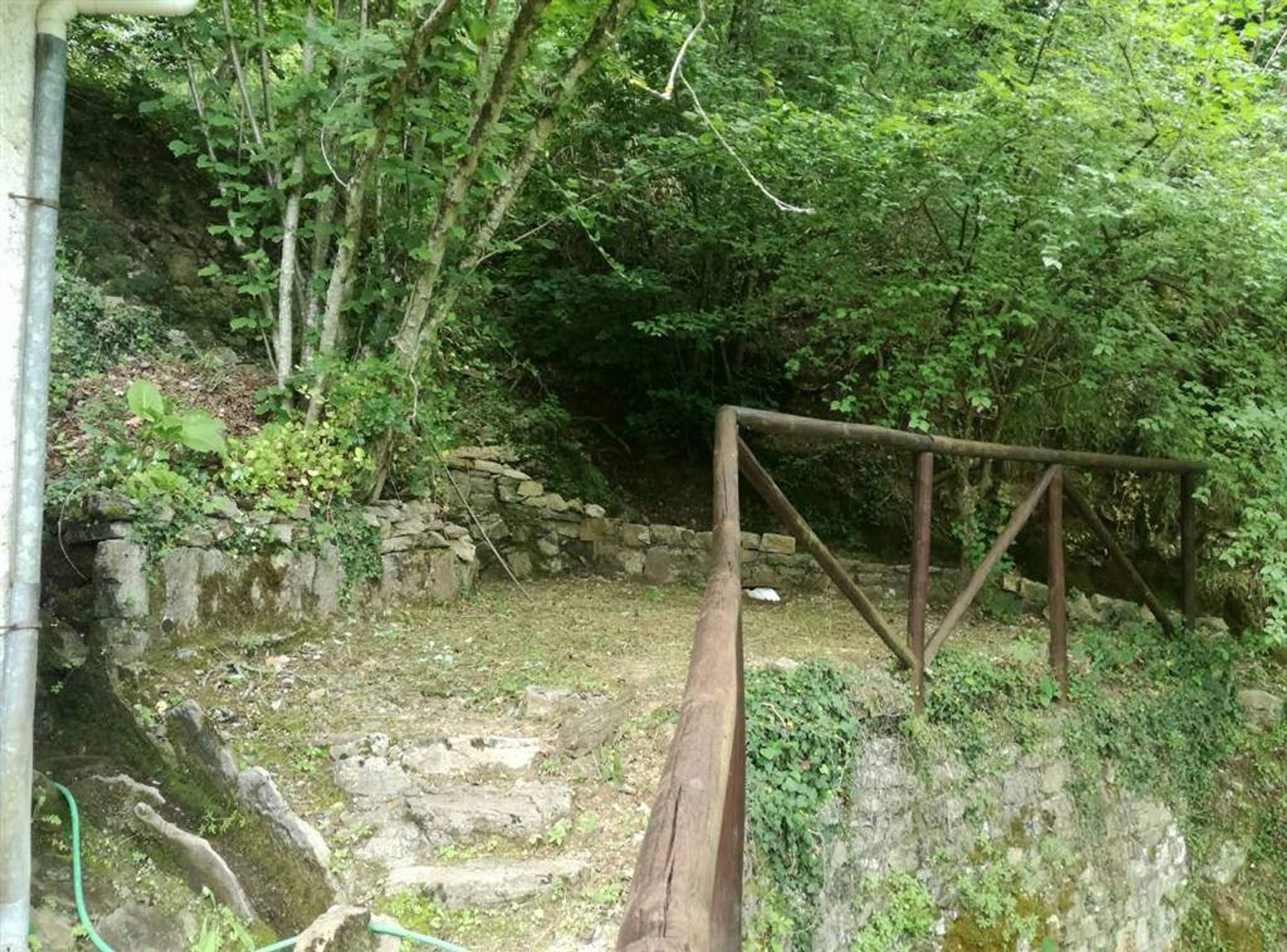 Rumah di Fabbriche di Vergemoli, Toscana 10899152